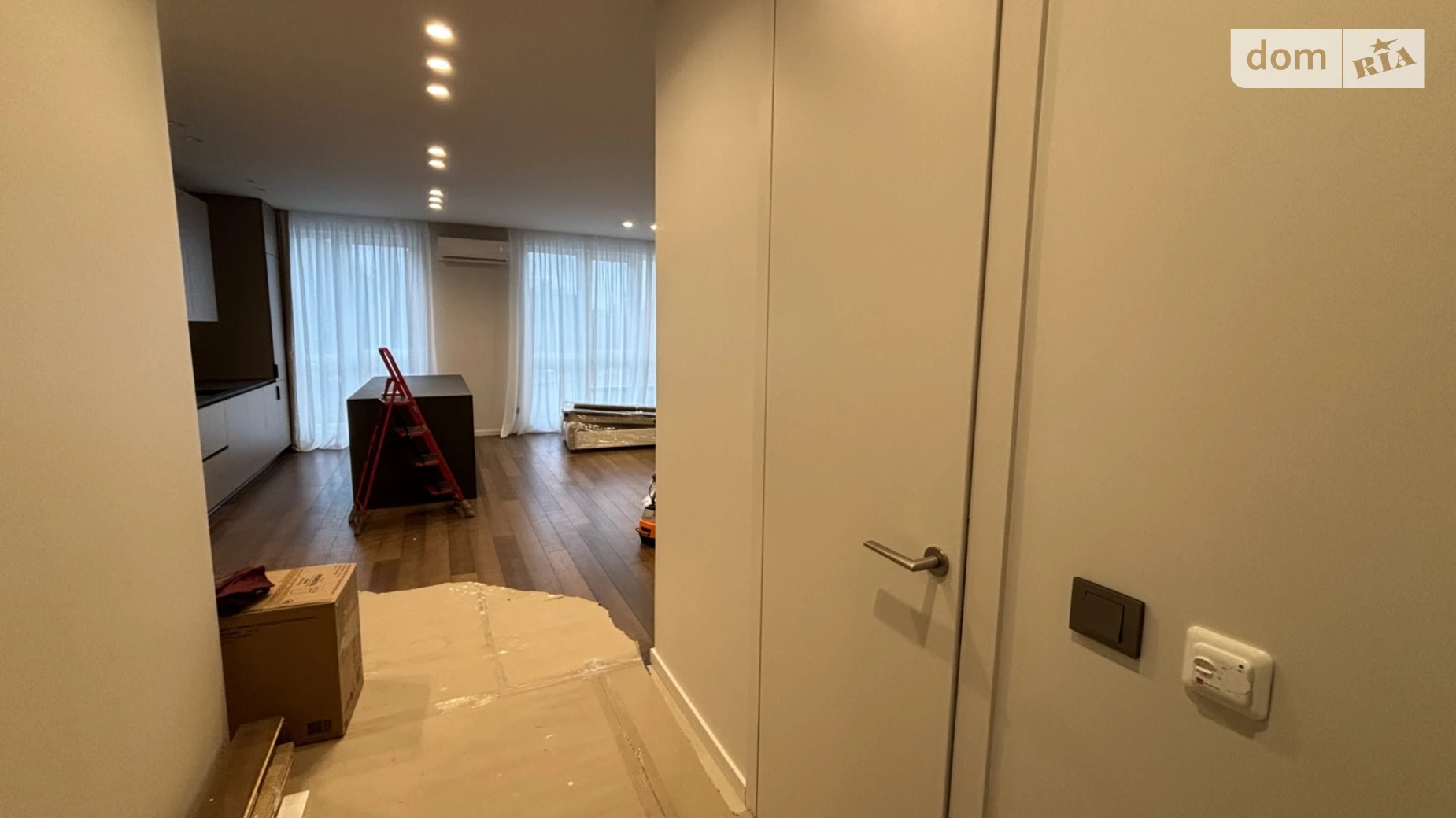 Продается 3-комнатная квартира 100.3 кв. м в Минае, цена: 180000 $ - фото 2