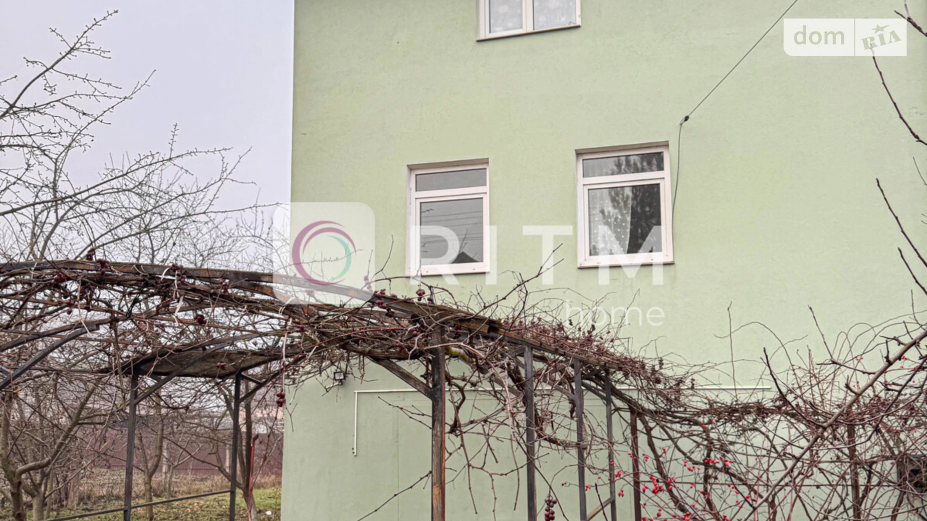 Сдается в аренду дом на 3 этажа 1200 кв. м с гаражом, цена: 400 $ - фото 2