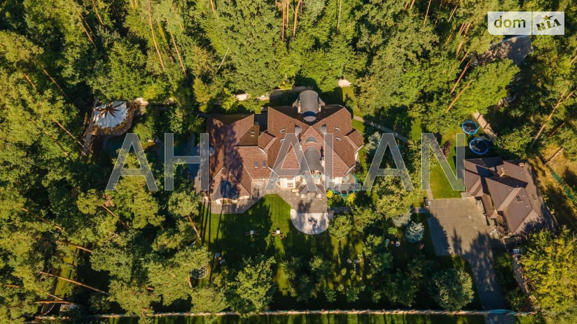 Сдается в аренду дом на 3 этажа 1101.5 кв. м с верандой, цена: 15000 $ - фото 2