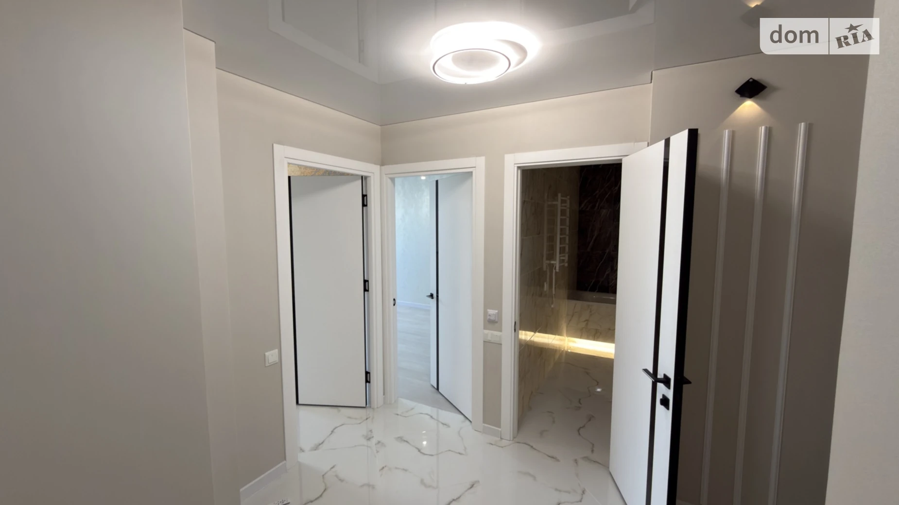 Продается 1-комнатная квартира 44 кв. м в Зарванцах, ул. Рыбацкая - фото 3