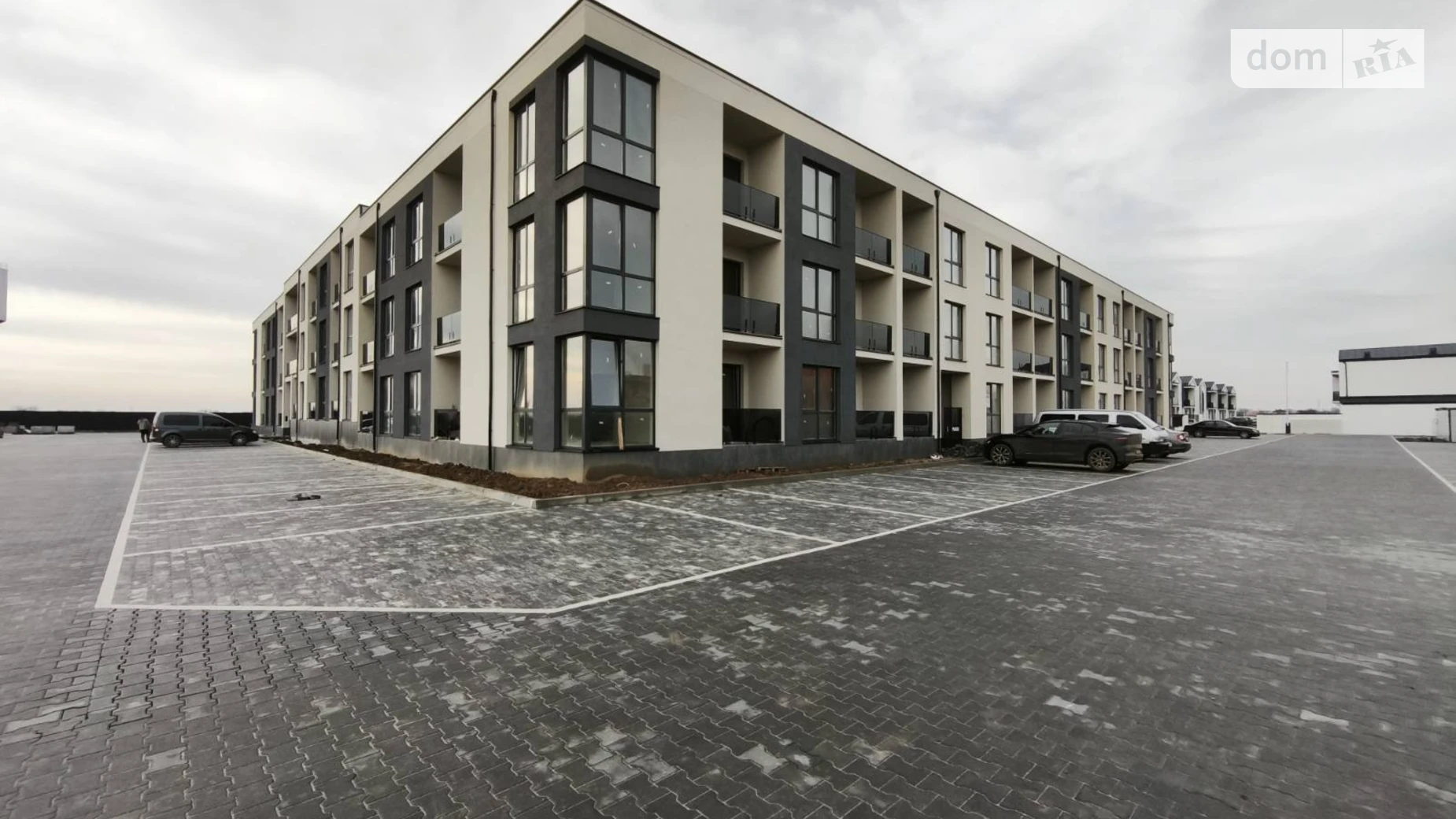 Продается 1-комнатная квартира 39 кв. м в Сторожнице, ул. Волошковая - фото 3