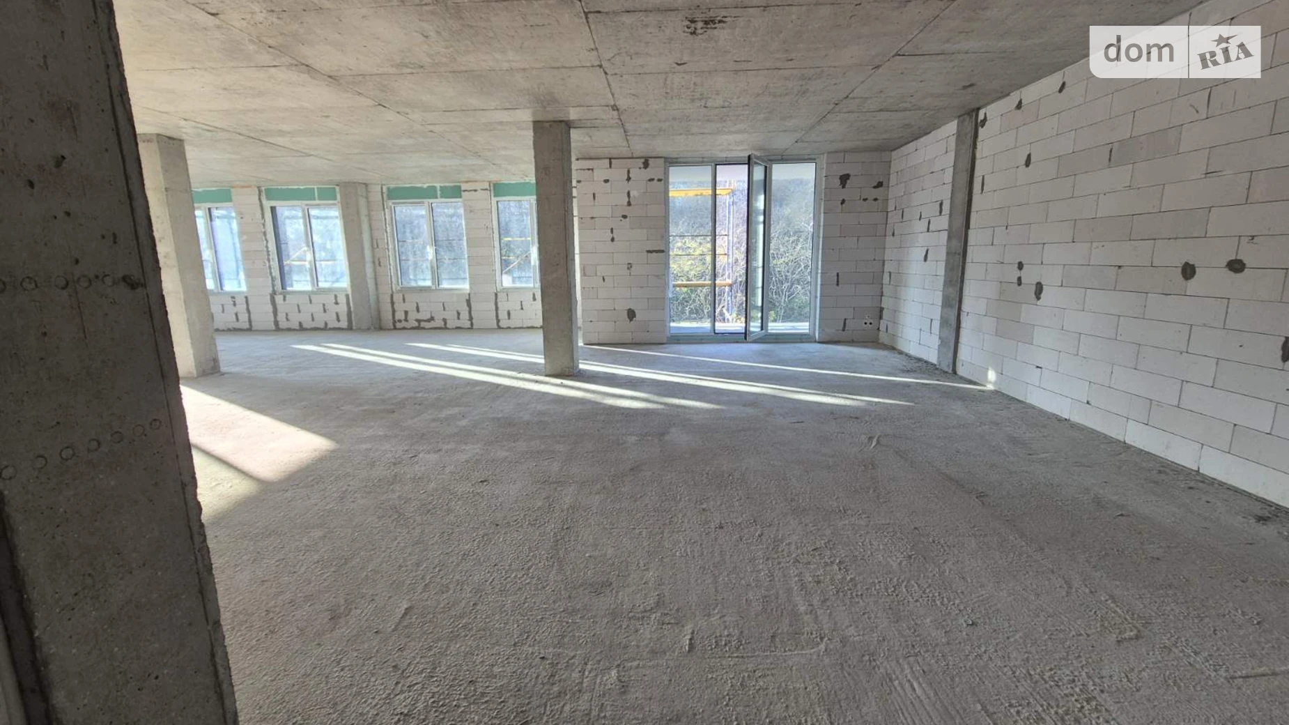 Продається 2-кімнатна квартира 182.8 кв. м у Одесі - фото 2