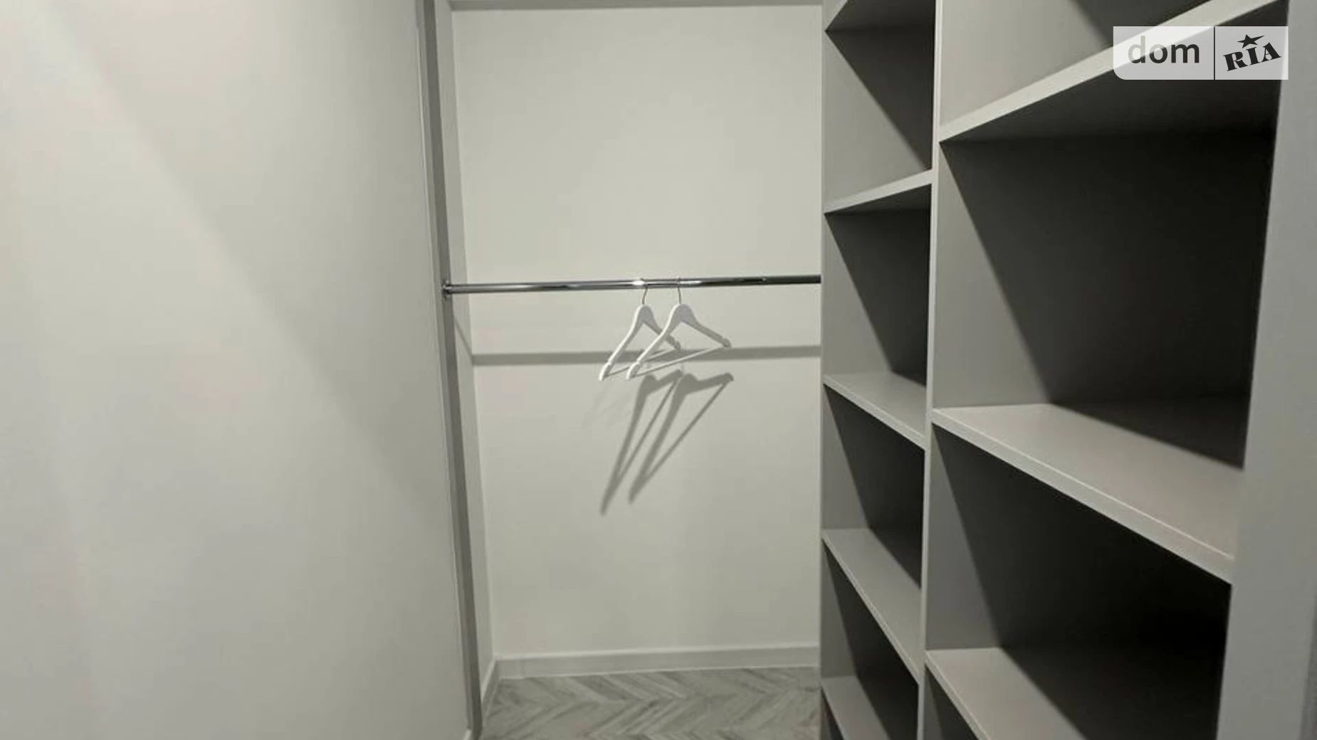 Продается 2-комнатная квартира 80 кв. м в Виннице, ул. Андрея Шептицкого, 4 - фото 2