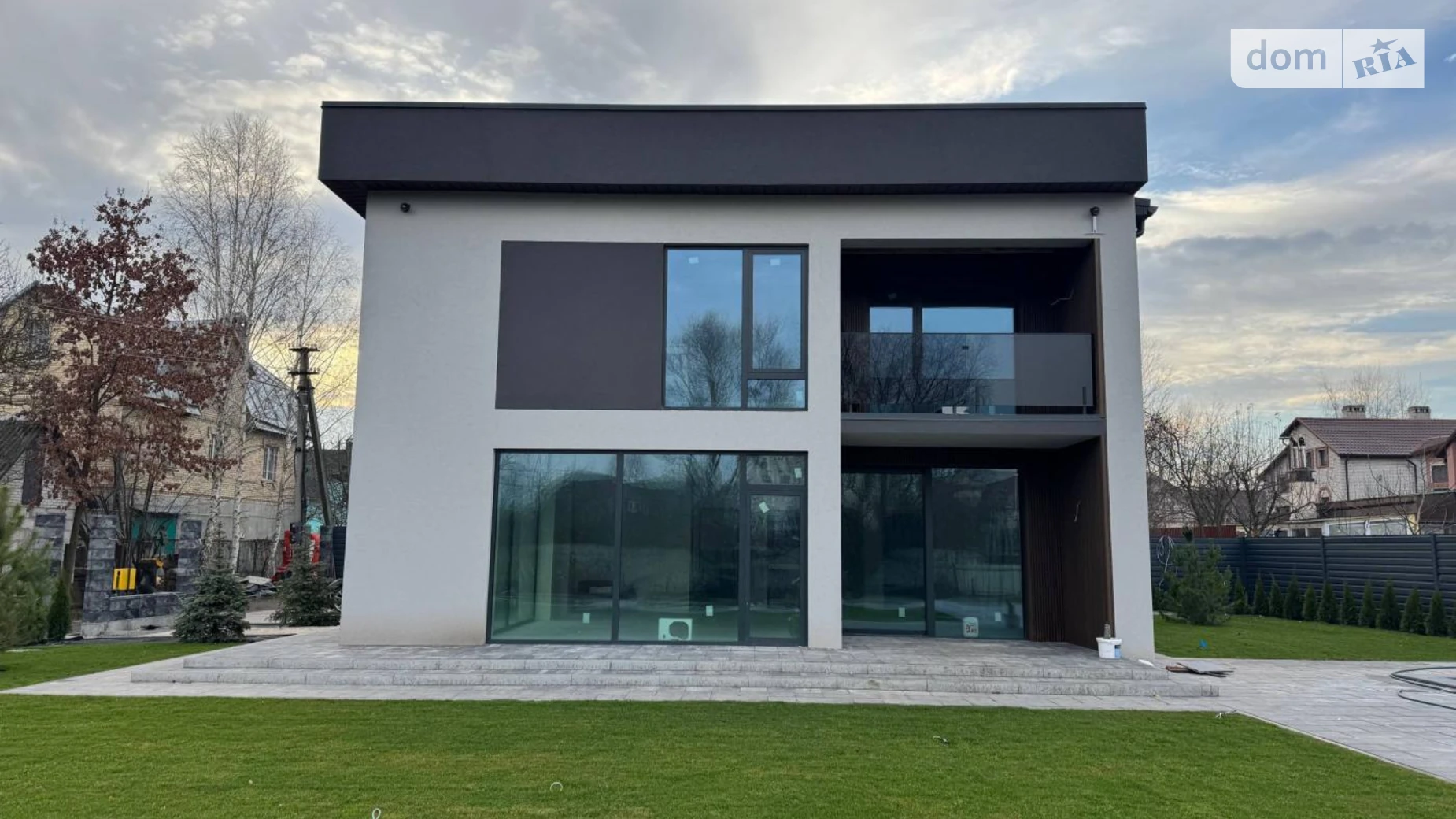 Продается дом на 2 этажа 185 кв. м с балконом, цена: 350000 $ - фото 2