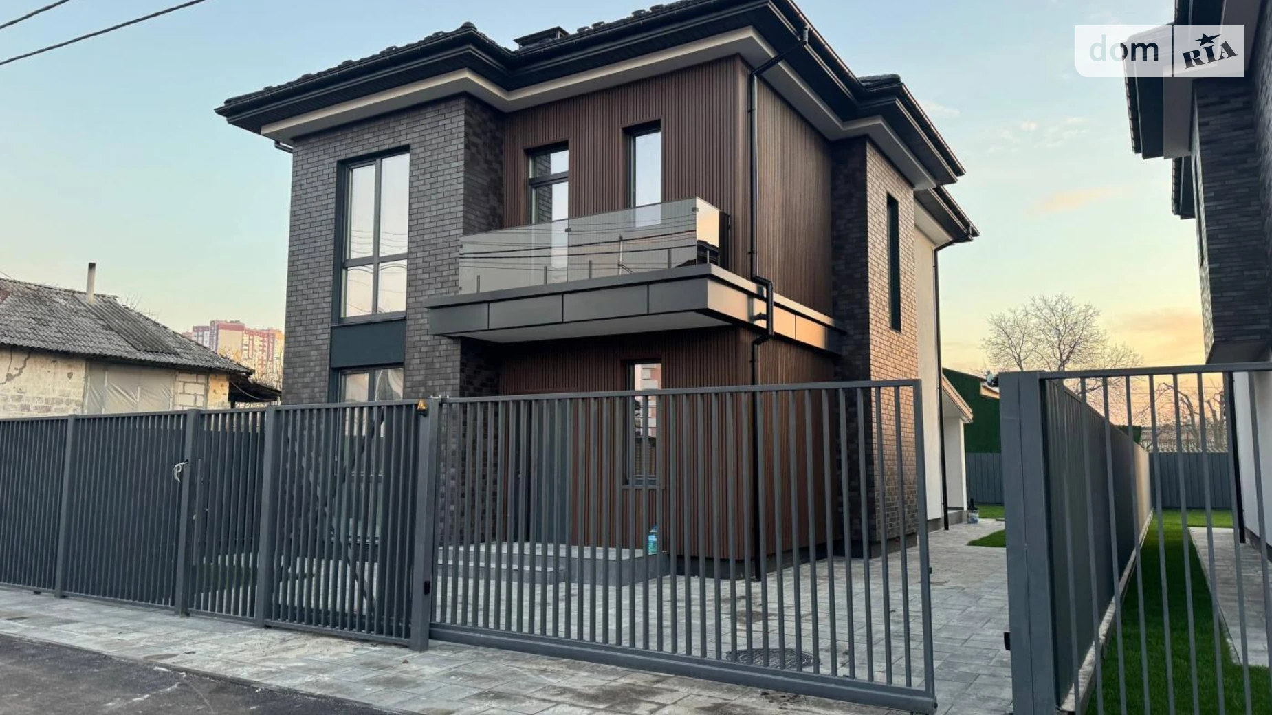 Продается дом на 2 этажа 150 кв. м с беседкой, цена: 235000 $ - фото 3