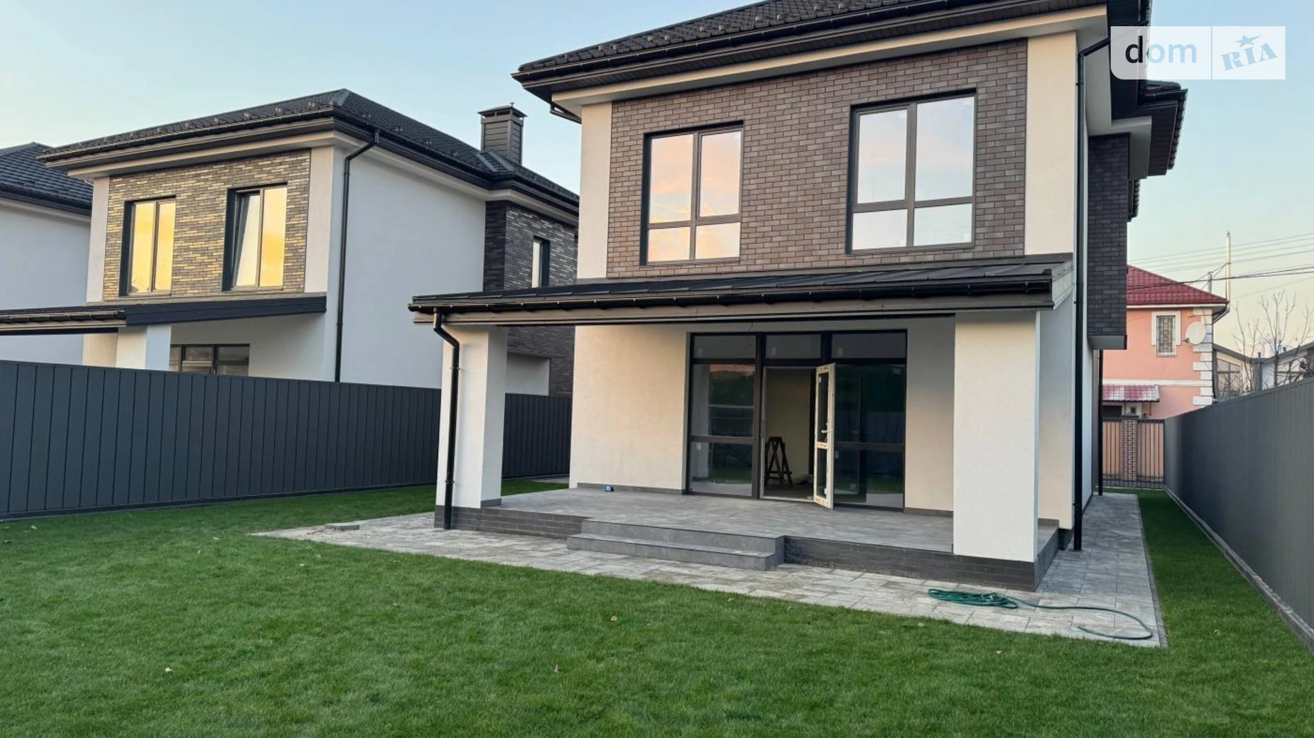 Продается дом на 2 этажа 150 кв. м с беседкой, цена: 235000 $ - фото 5