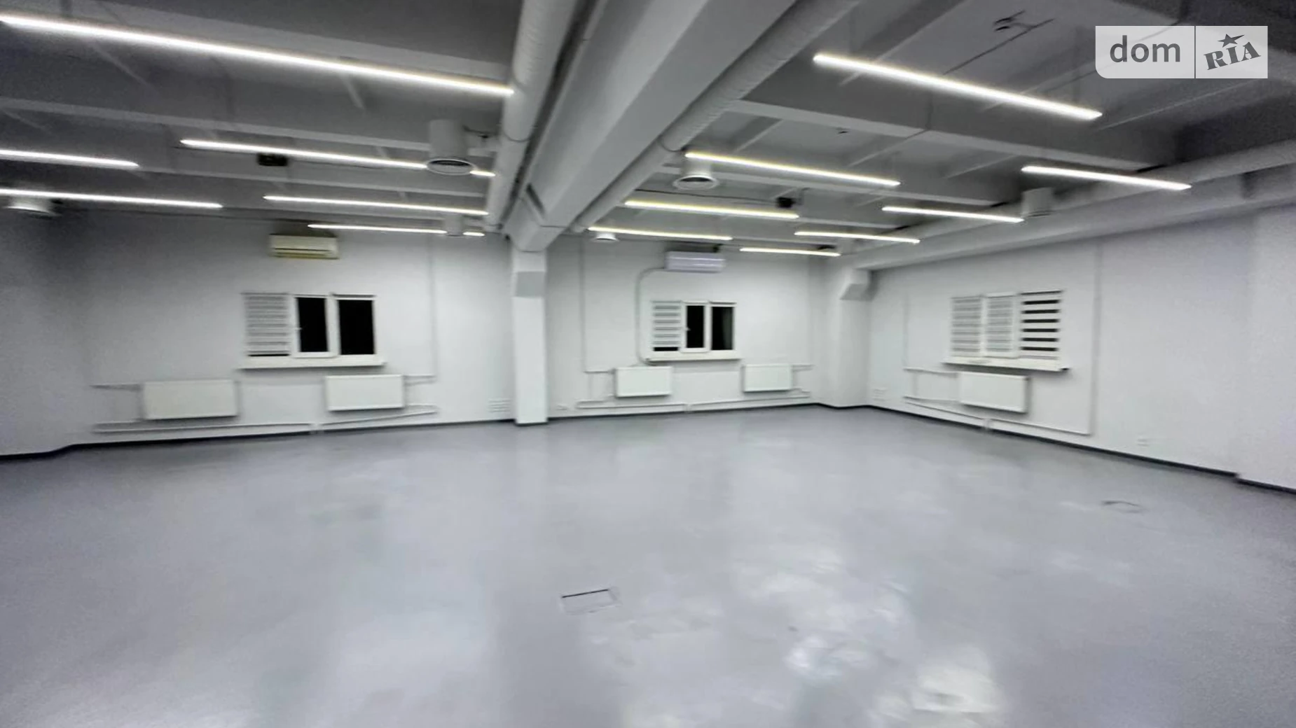 Сдается в аренду офис 330 кв. м в бизнес-центре, цена: 5200 $ - фото 2