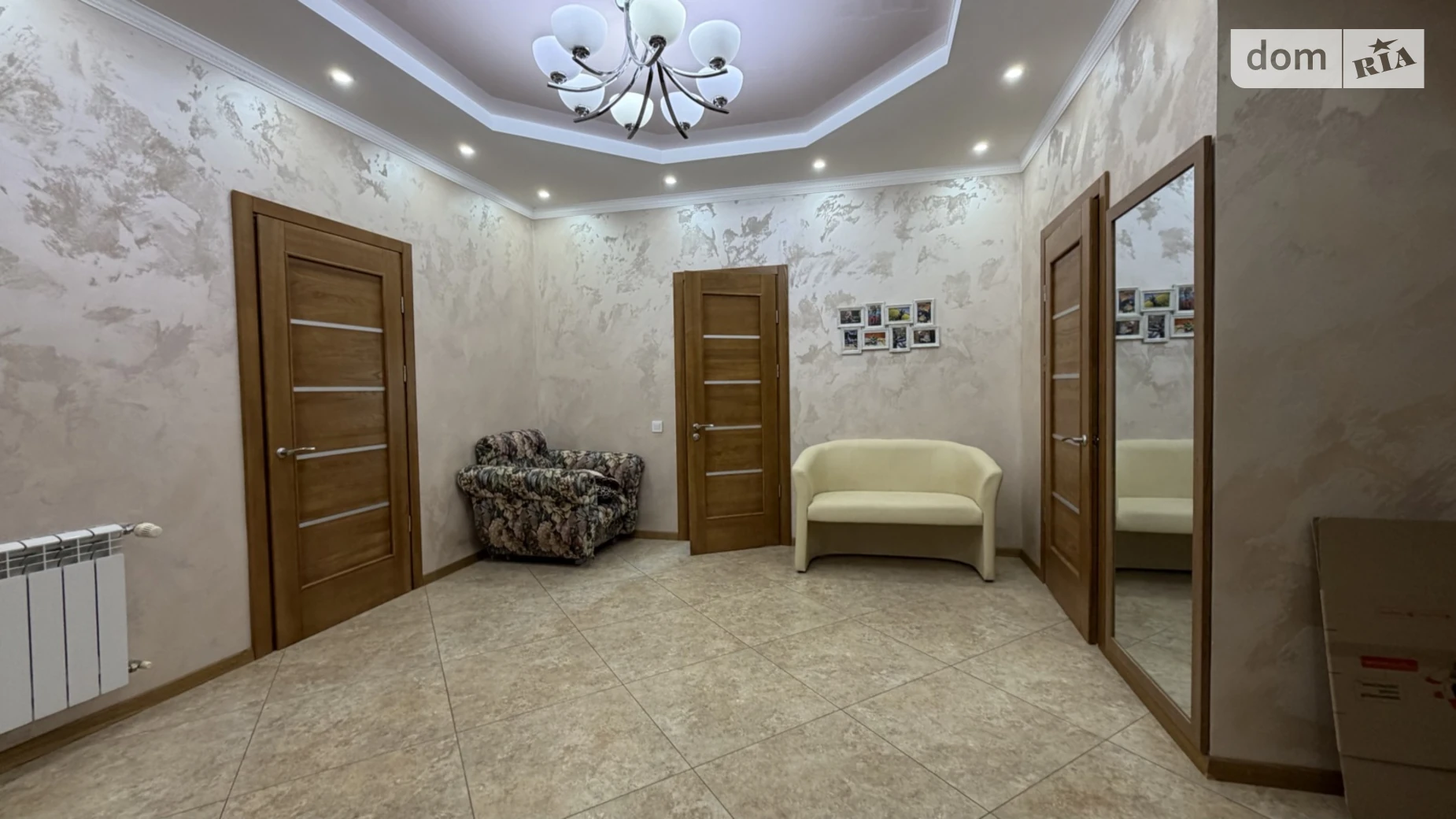 Продается дом на 2 этажа 207 кв. м с бассейном, цена: 225000 $ - фото 4