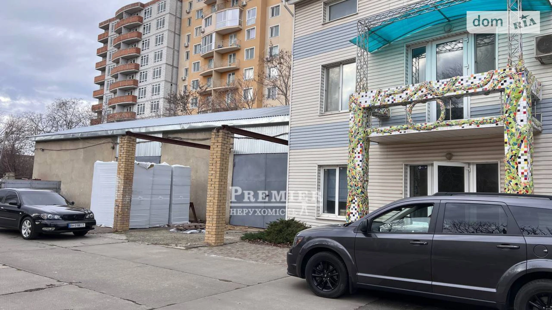 Продается офис 297.7 кв. м в бизнес-центре, цена: 335000 $ - фото 5