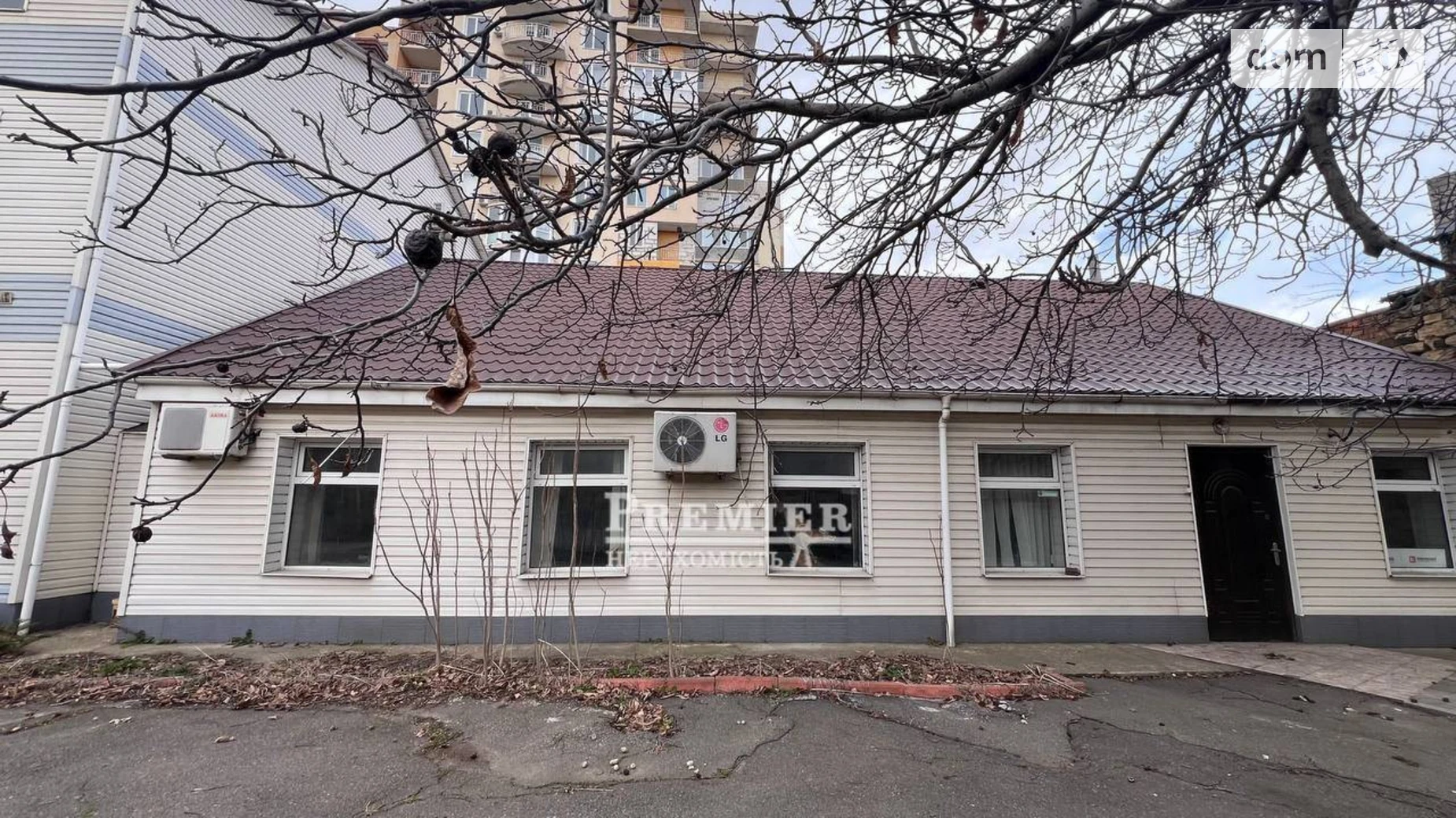 Продается офис 297.7 кв. м в бизнес-центре, цена: 335000 $ - фото 2