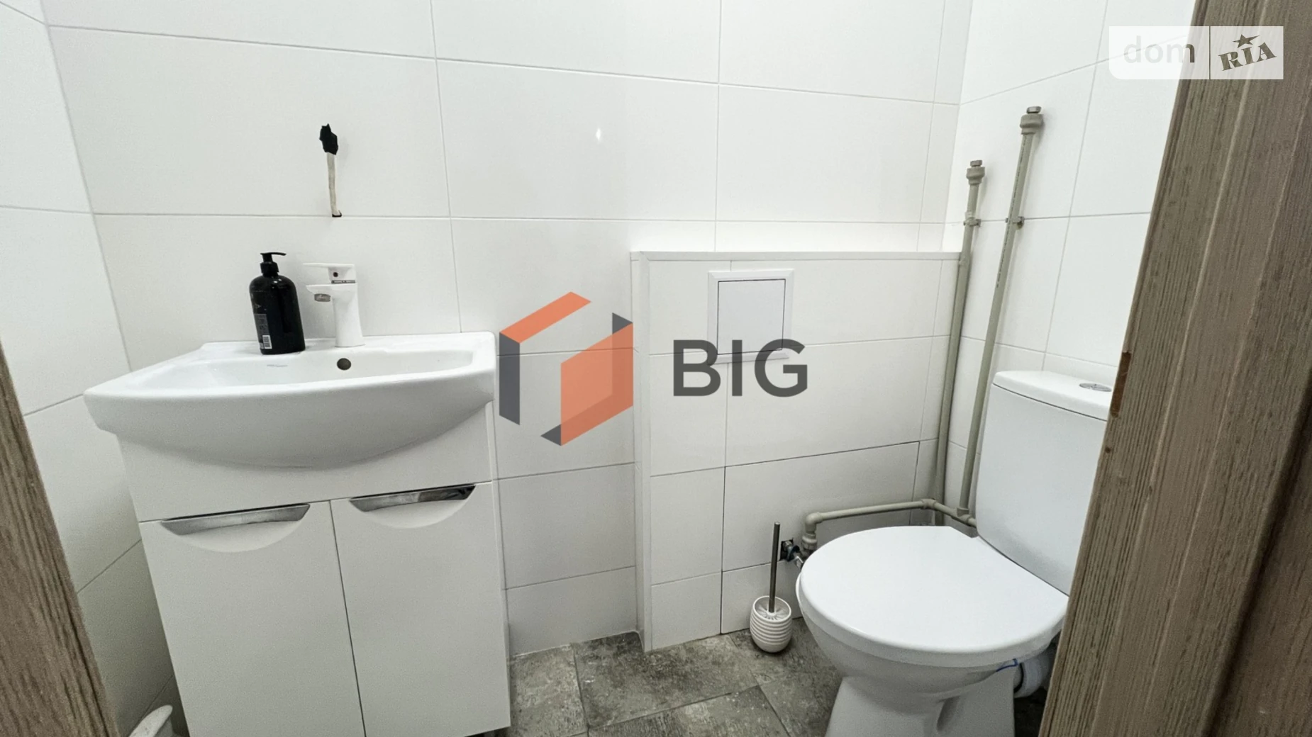 Сдается в аренду офис 45 кв. м в бизнес-центре, цена: 10000 грн - фото 2