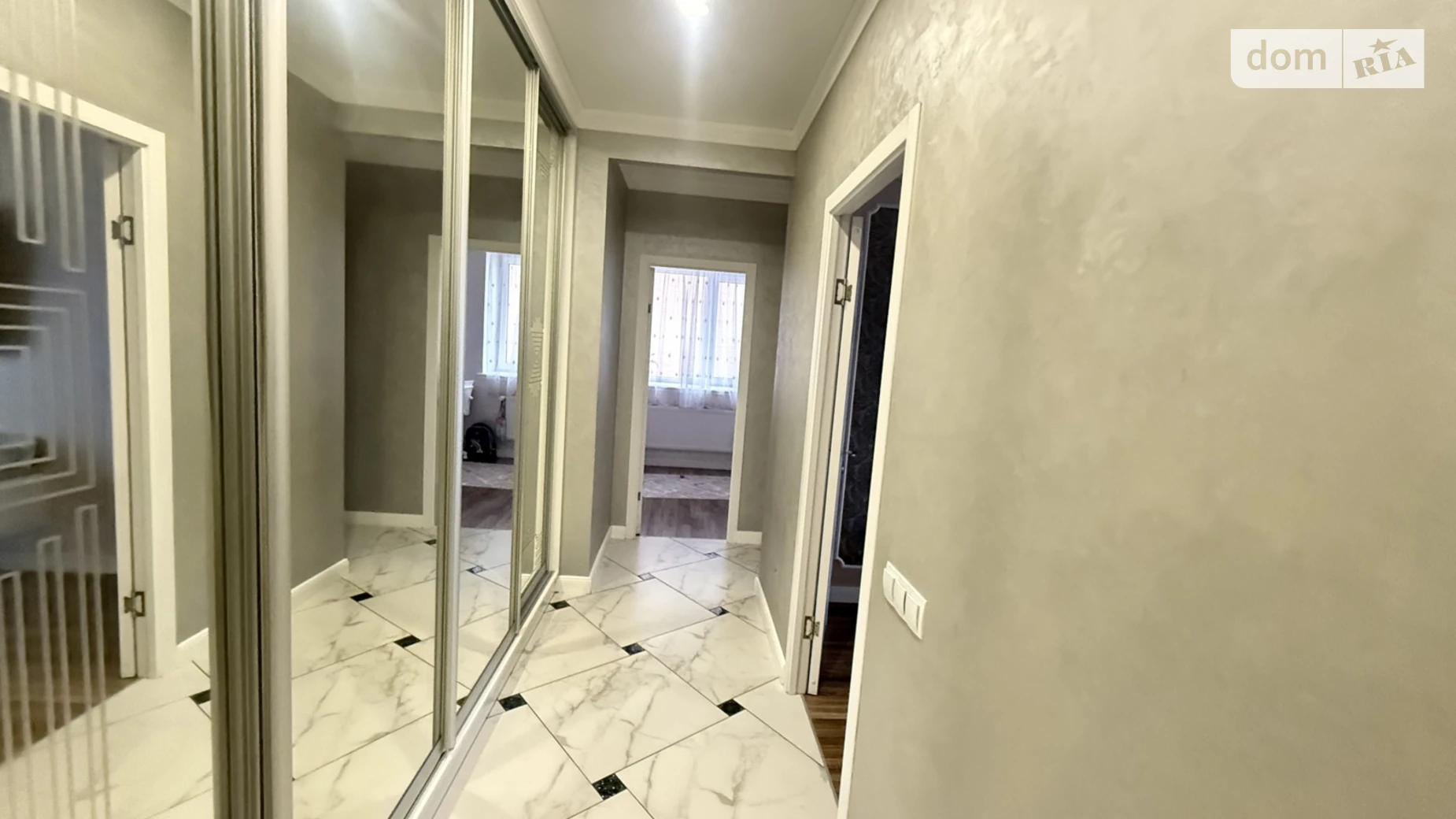 Продается 3-комнатная квартира 73 кв. м в Виннице, просп. Коцюбинского - фото 2