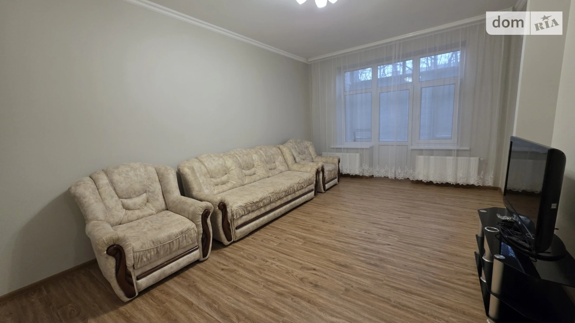 Сдается в аренду 3-комнатная квартира 80 кв. м в Виннице, ул. Театральная, 11 - фото 2