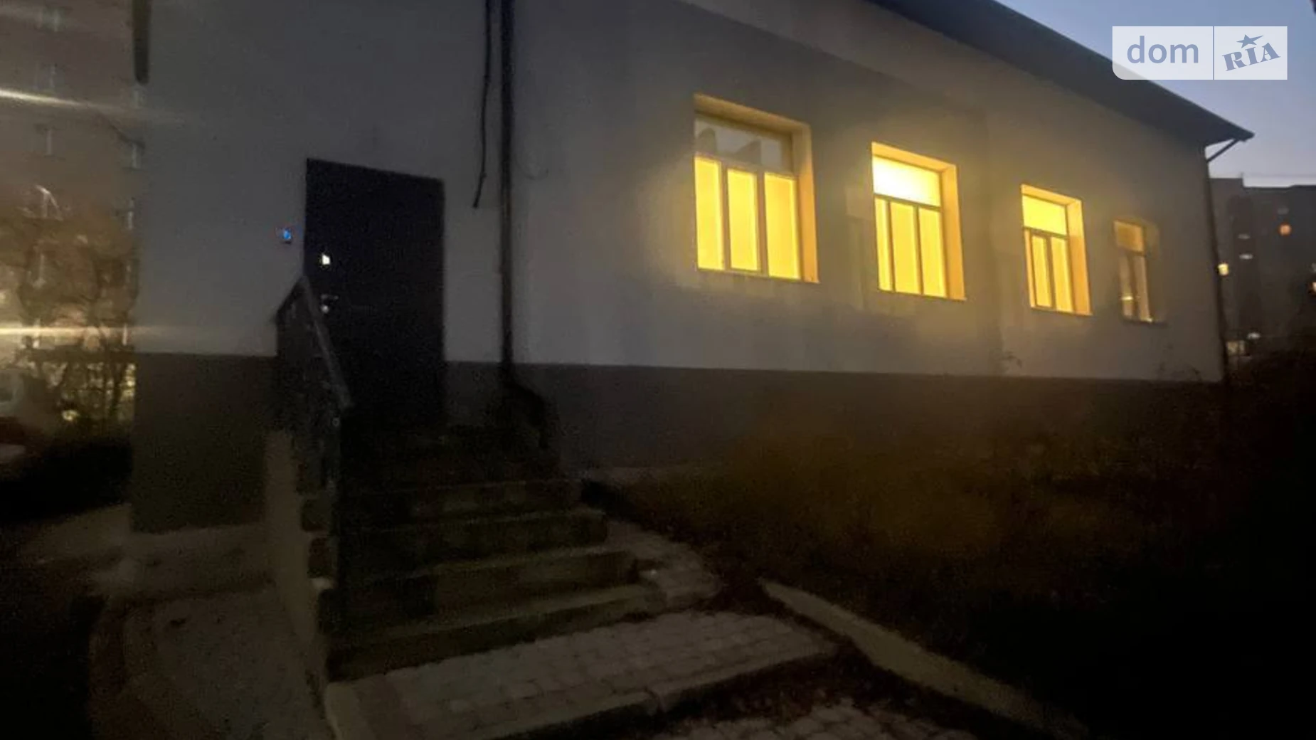 Продається офіс 190 кв. м в бізнес-центрі, цена: 200000 $ - фото 2