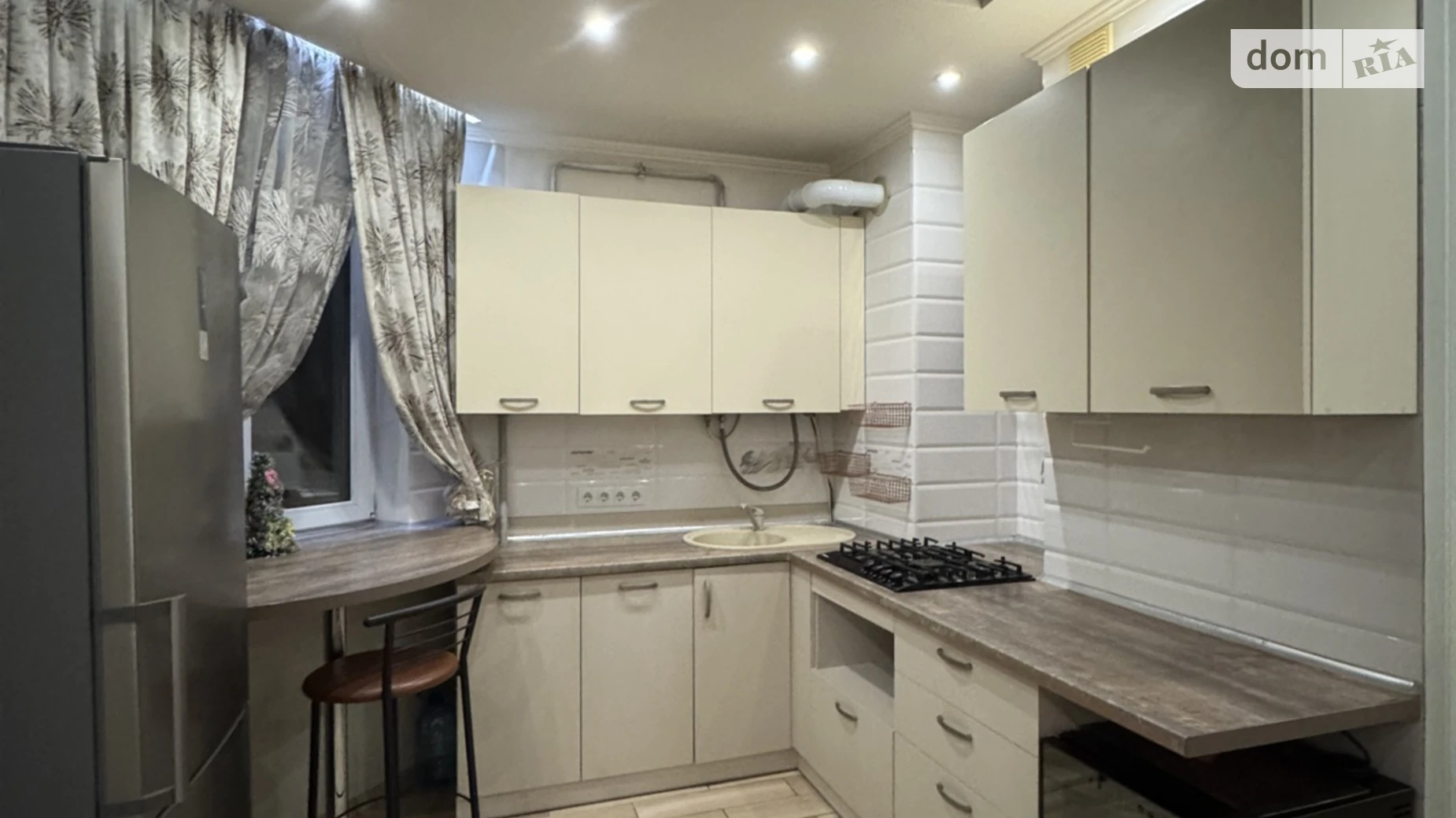 Сдается в аренду 1-комнатная квартира 50 кв. м в Ирпене, ул. Севериновская, 105Л - фото 2