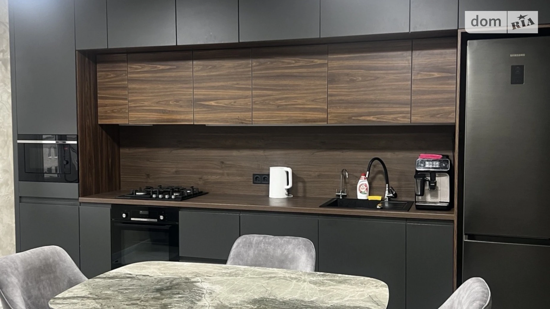 Продается 1-комнатная квартира 70.8 кв. м в Белой Церкви, ул. Запорожская - фото 2