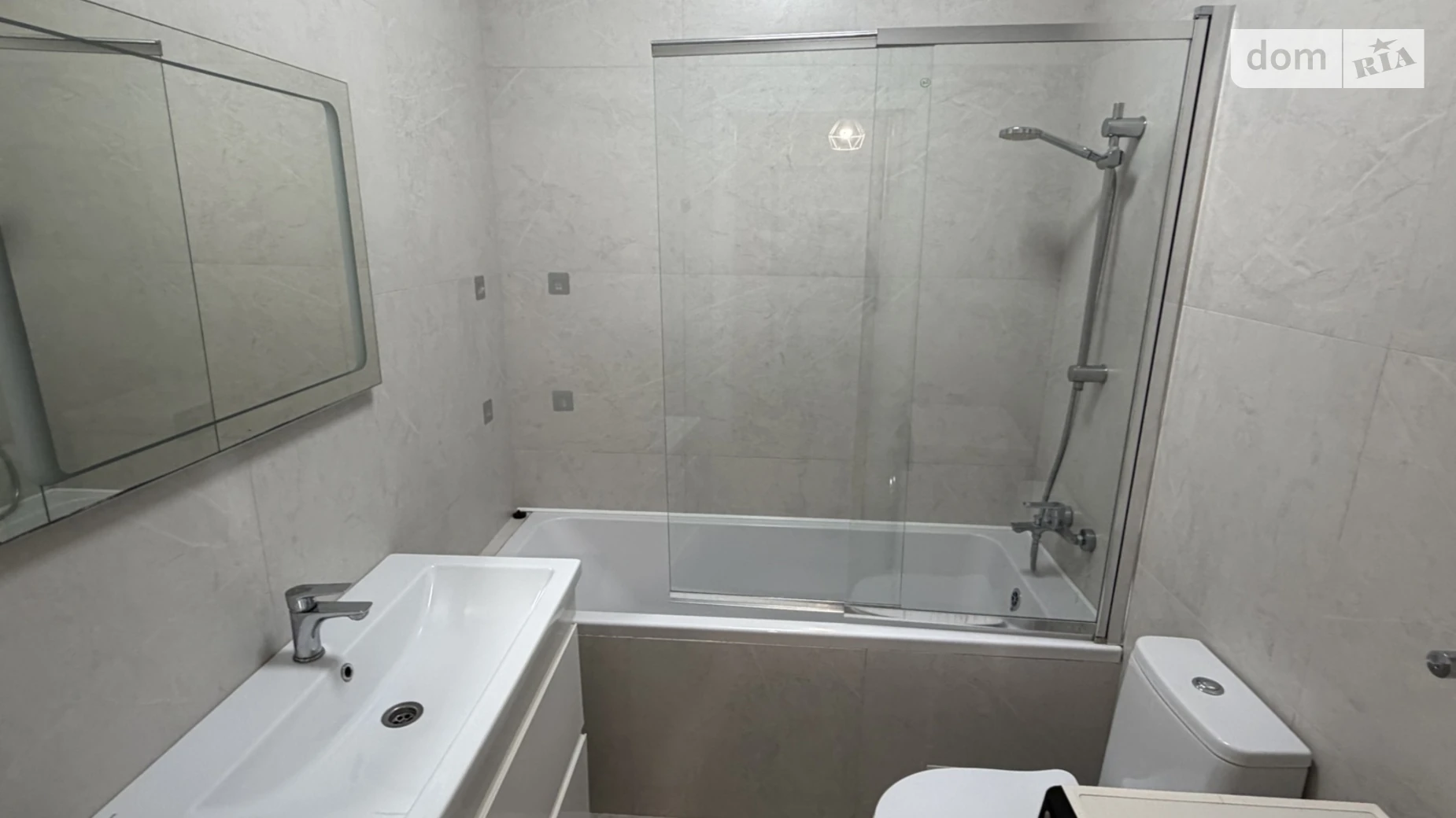 Продается 1-комнатная квартира 49 кв. м в Виннице, ул. Праведников мира(Максимовича), 45А - фото 2