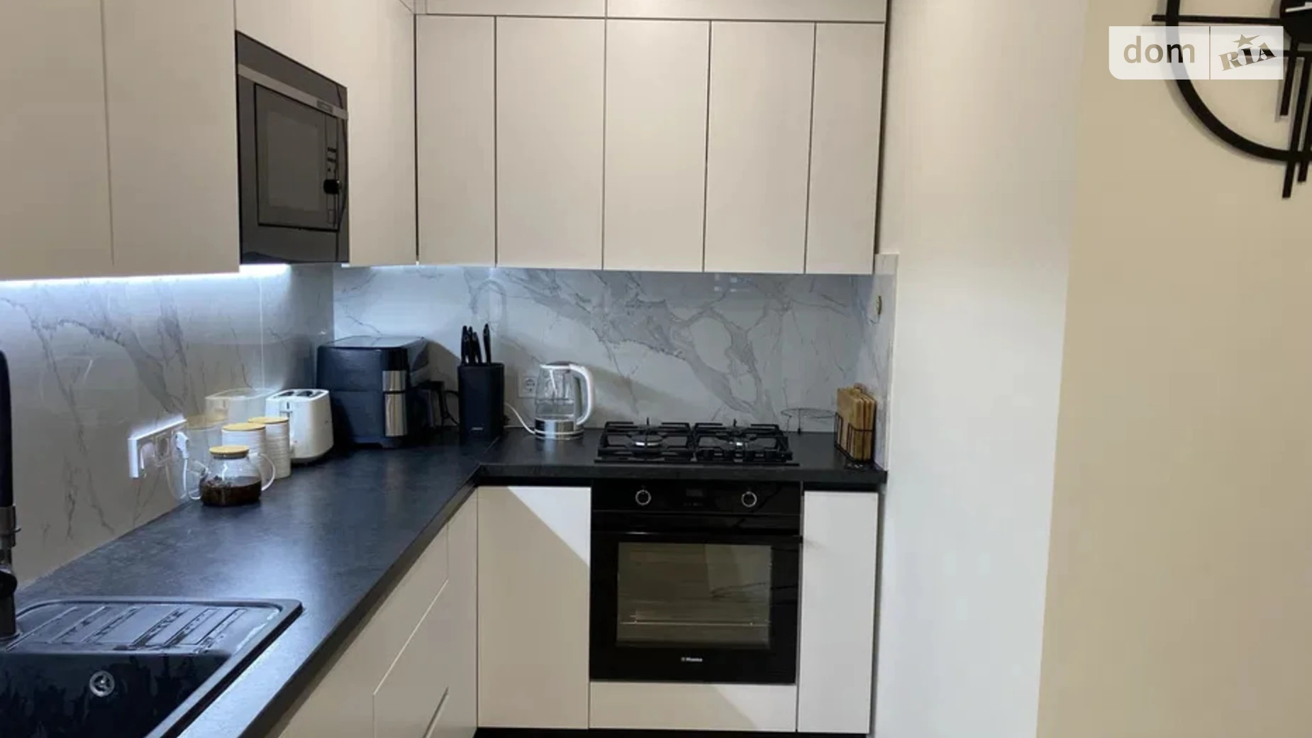 Продается 2-комнатная квартира 69.3 кв. м в Львове, ул. Зеленая - фото 2