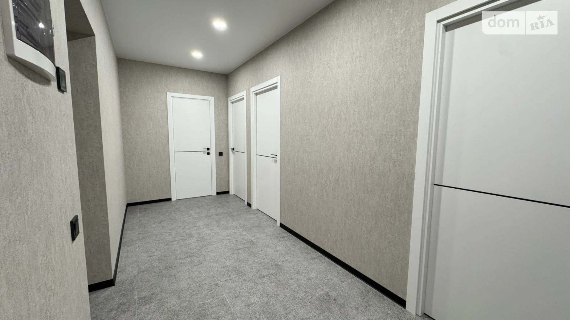 Продается 2-комнатная квартира 70 кв. м в Слобожанском, ул. Семейная, 5 - фото 3