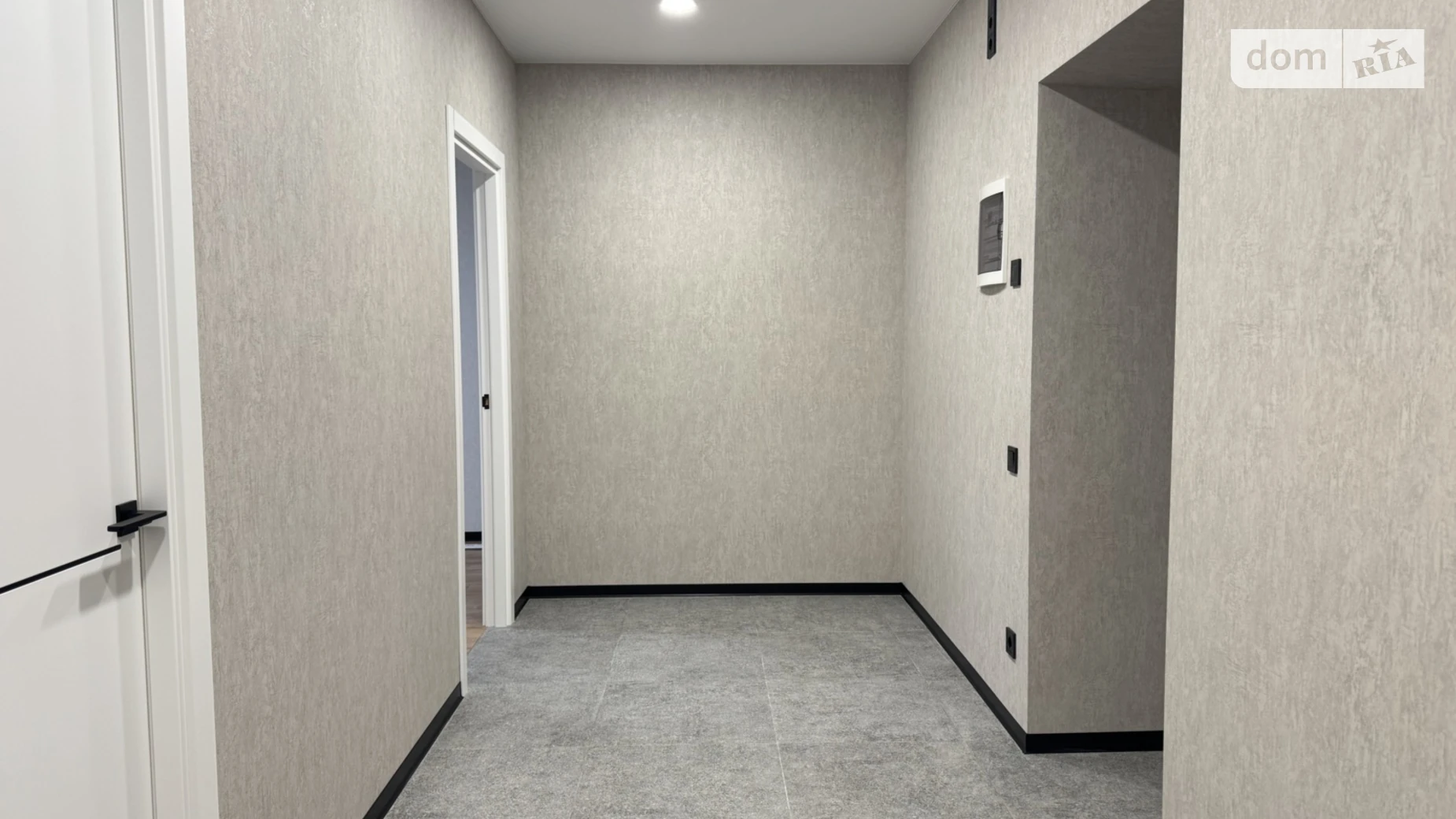 Продается 2-комнатная квартира 70 кв. м в Слобожанском, ул. Семейная, 5 - фото 2