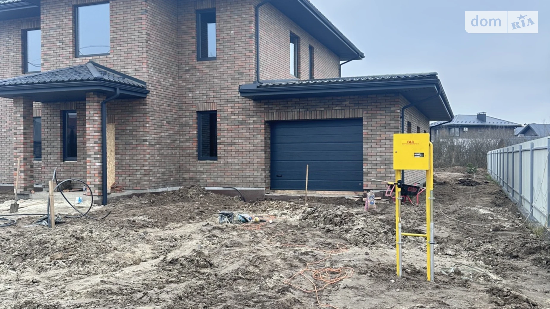 Продается дом на 2 этажа 262.93 кв. м с верандой, цена: 300000 $ - фото 2