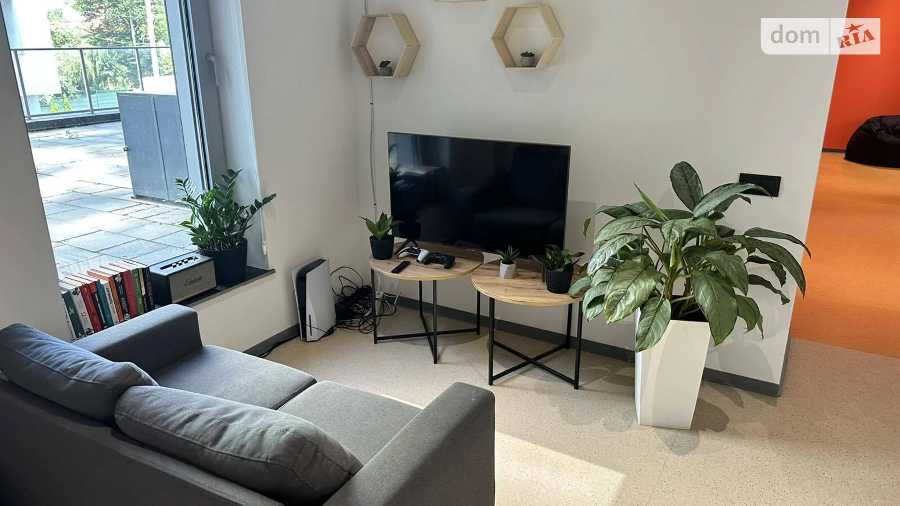 Сдается в аренду офис 353.5 кв. м в бизнес-центре, цена: 4700 $ - фото 2