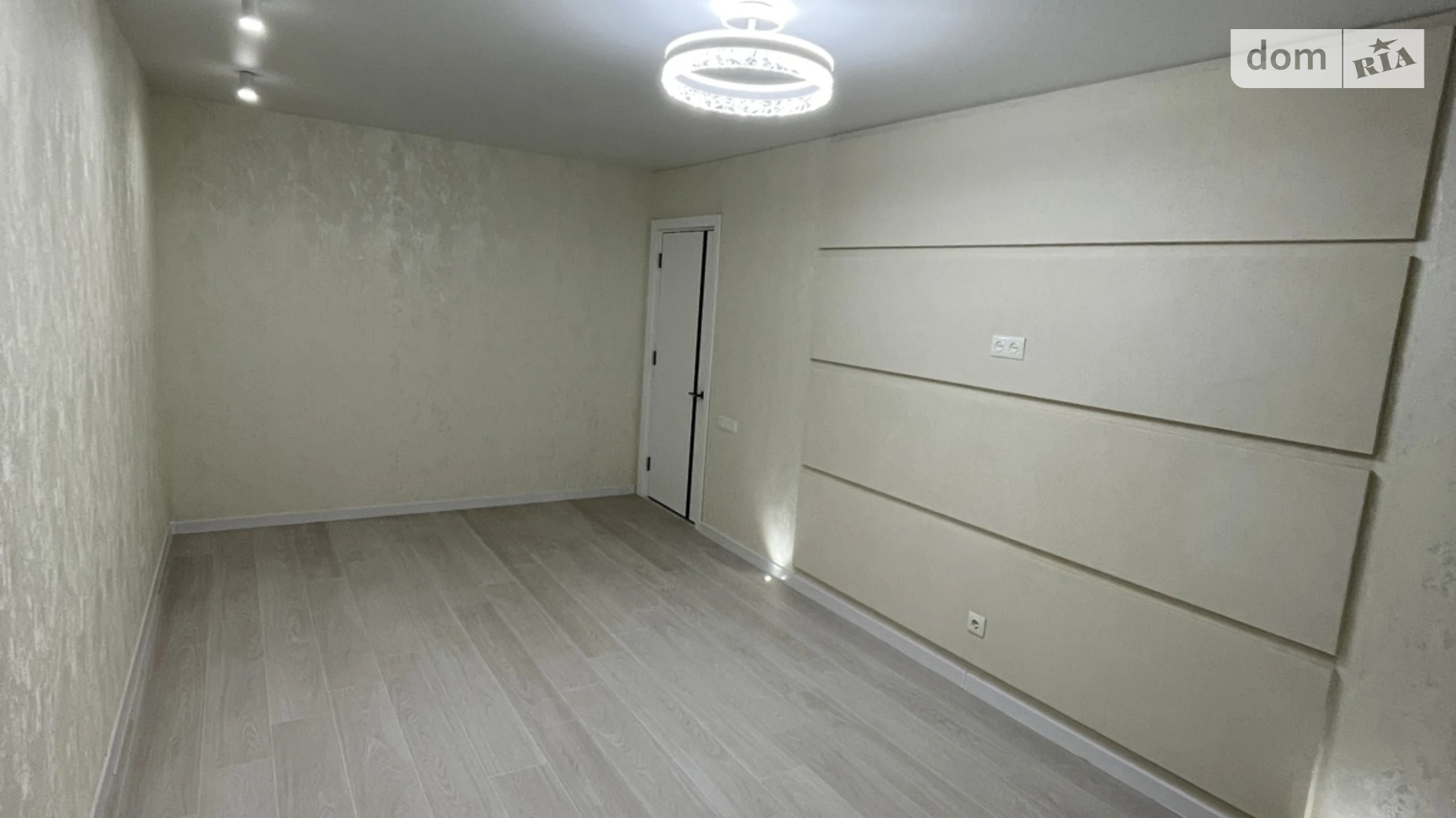 Продается 1-комнатная квартира 43.6 кв. м в Зарванцах, ул. Одесская, 7 корпус 3 - фото 3