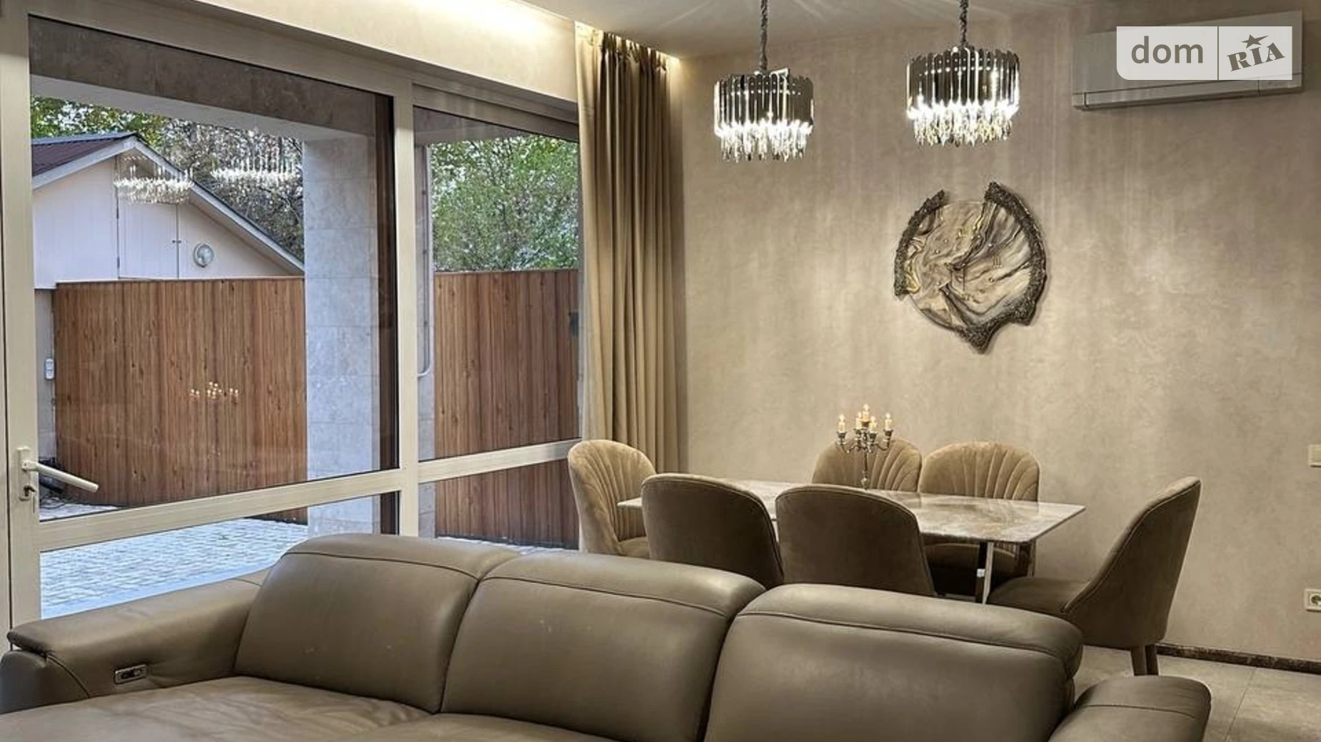 Сдается в аренду дом на 2 этажа 200 кв. м с верандой, цена: 4000 $ - фото 2