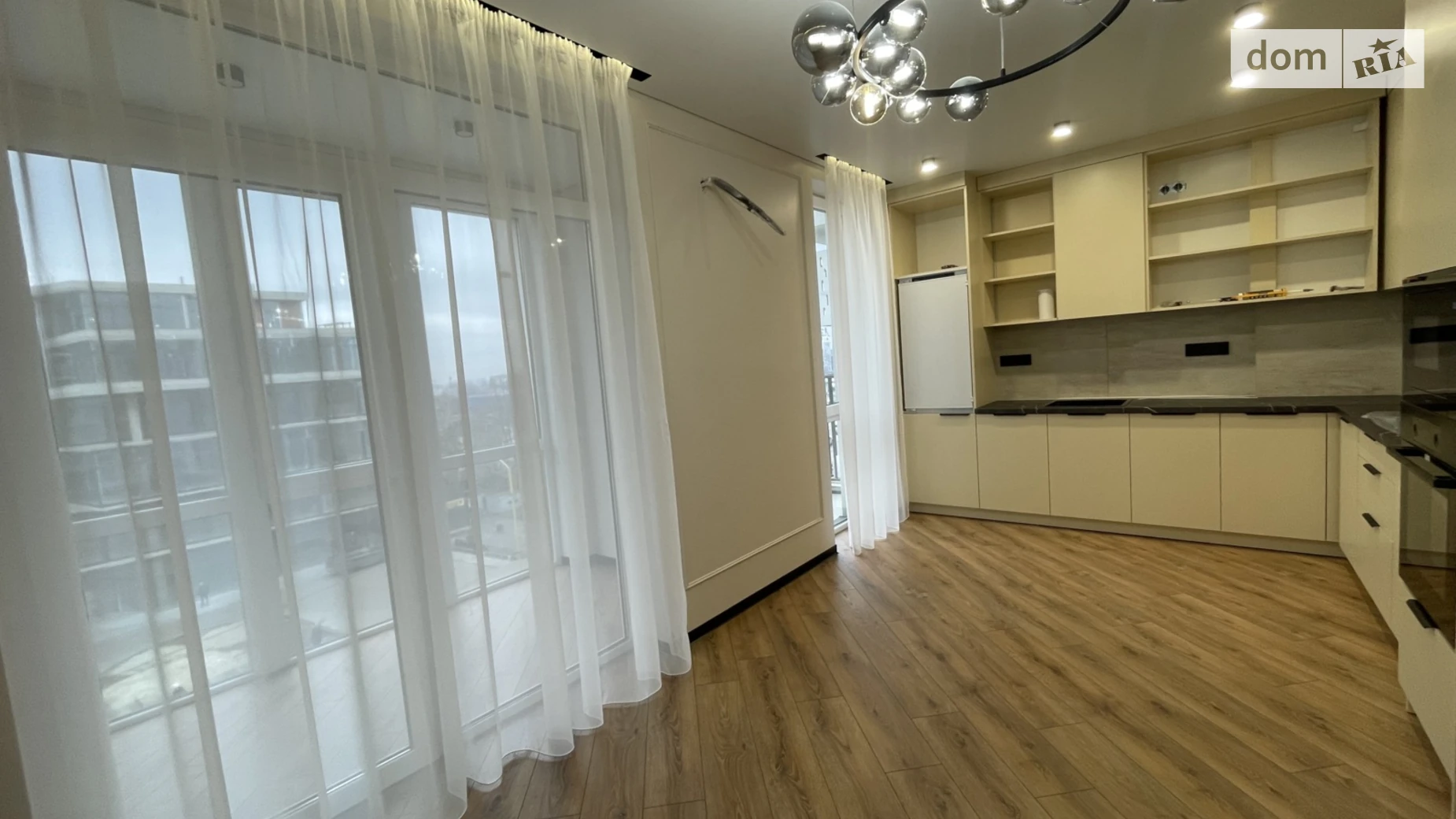 Продается 1-комнатная квартира 46 кв. м в Ужгороде, ул. Николая Бобяка, 8 - фото 3