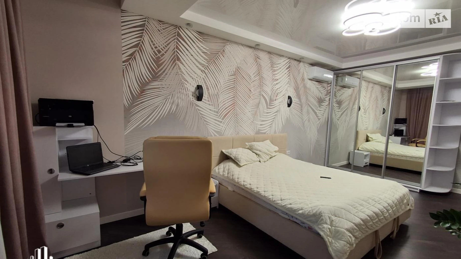 Продается 2-комнатная квартира 70 кв. м в Гостомеле, ул. Охотничья, 24 - фото 3