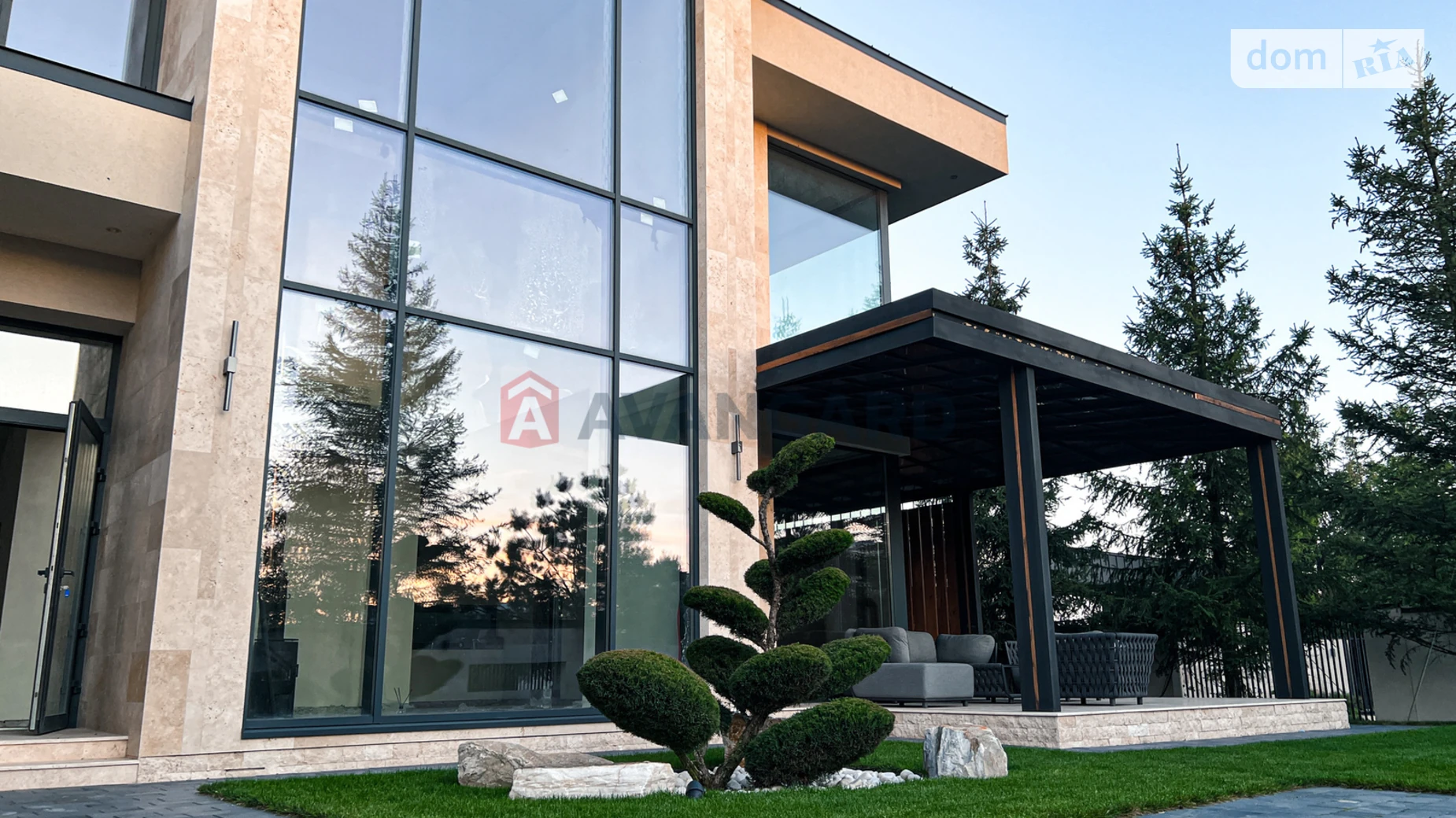 Продается дом на 2 этажа 249.8 кв. м с балконом, цена: 615000 $ - фото 2