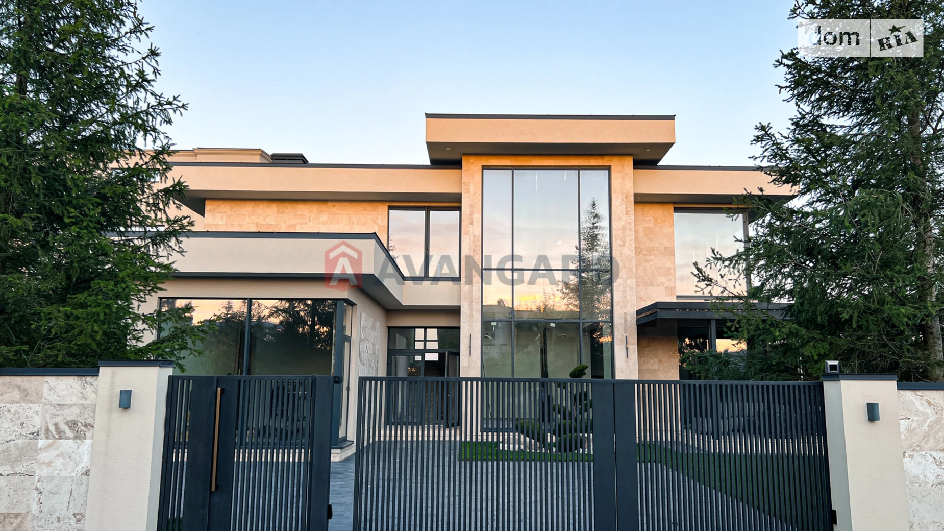 Продается дом на 2 этажа 249.8 кв. м с балконом, цена: 615000 $ - фото 3