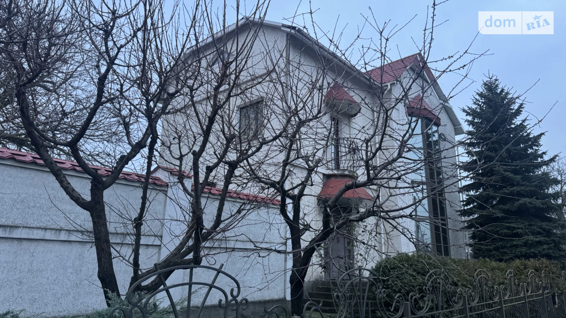 Продается дом на 2 этажа 301.3 кв. м с камином, цена: 280000 $ - фото 2