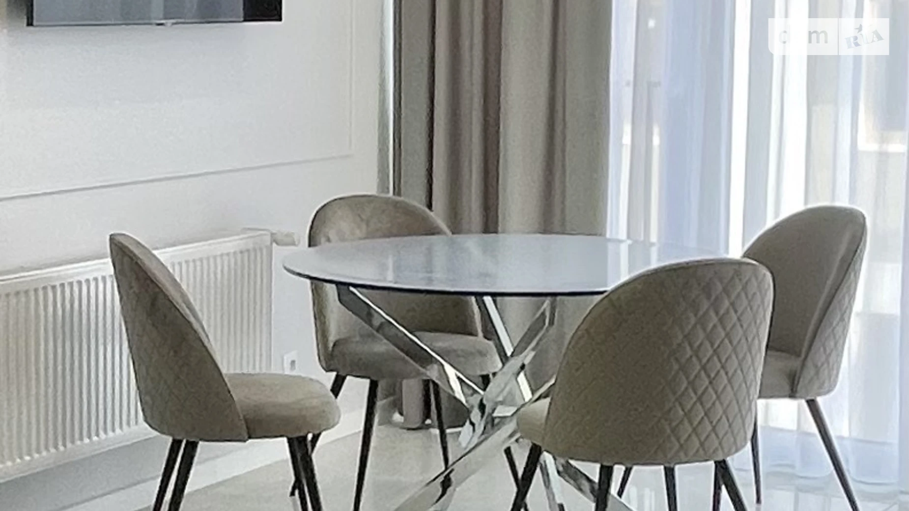 Продается 1-комнатная квартира 38.5 кв. м в Ровно, ул. Гармонии, 12 - фото 2