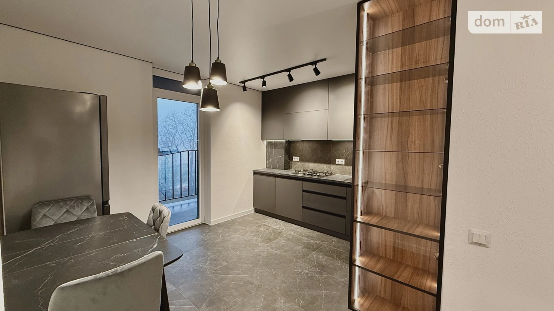 Продается 2-комнатная квартира 70 кв. м в Виннице, ул. Келецкая - фото 2