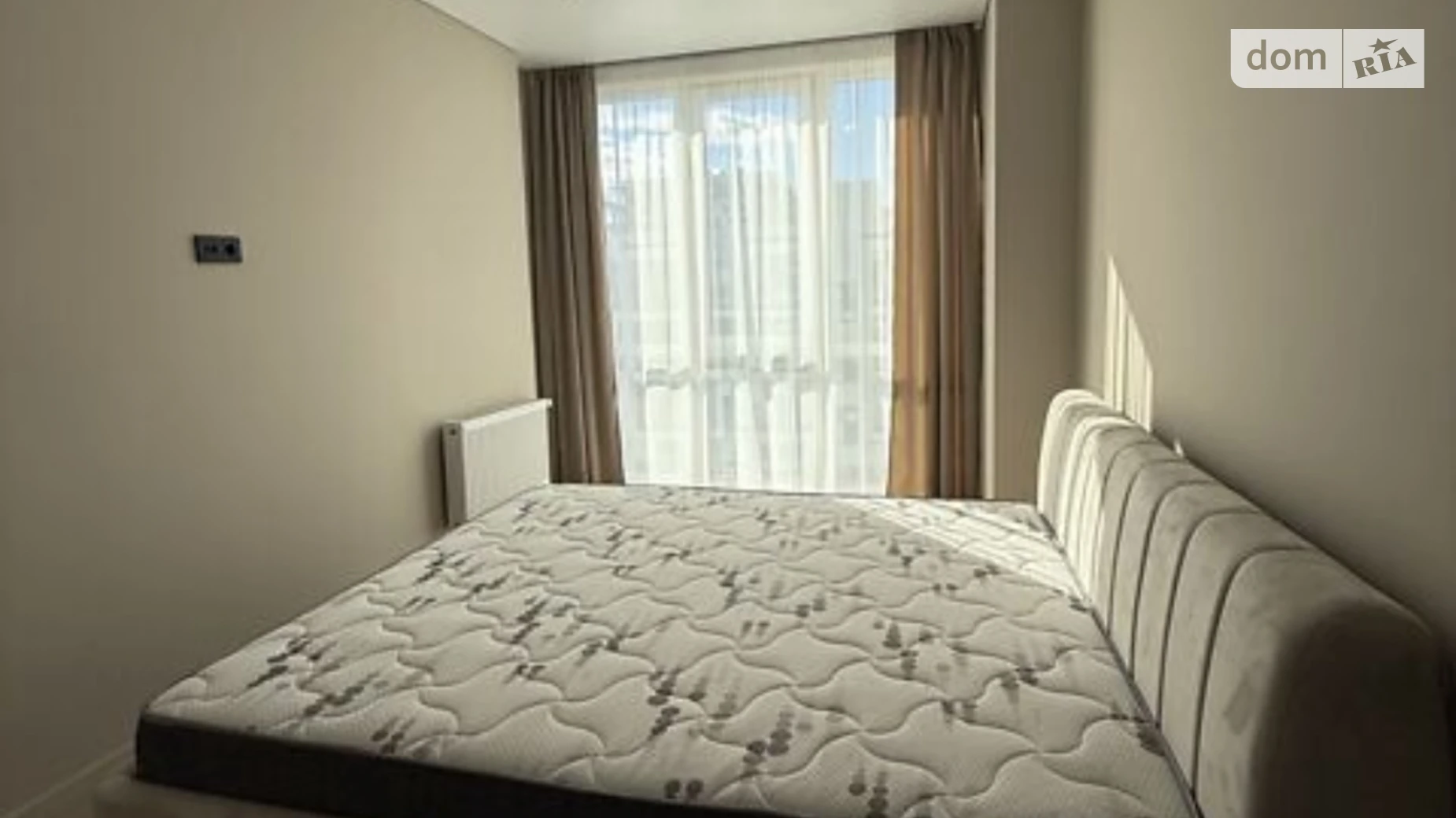 Продается 1-комнатная квартира 46 кв. м в Ужгороде, ул. Николая Бобяка, 8 - фото 3