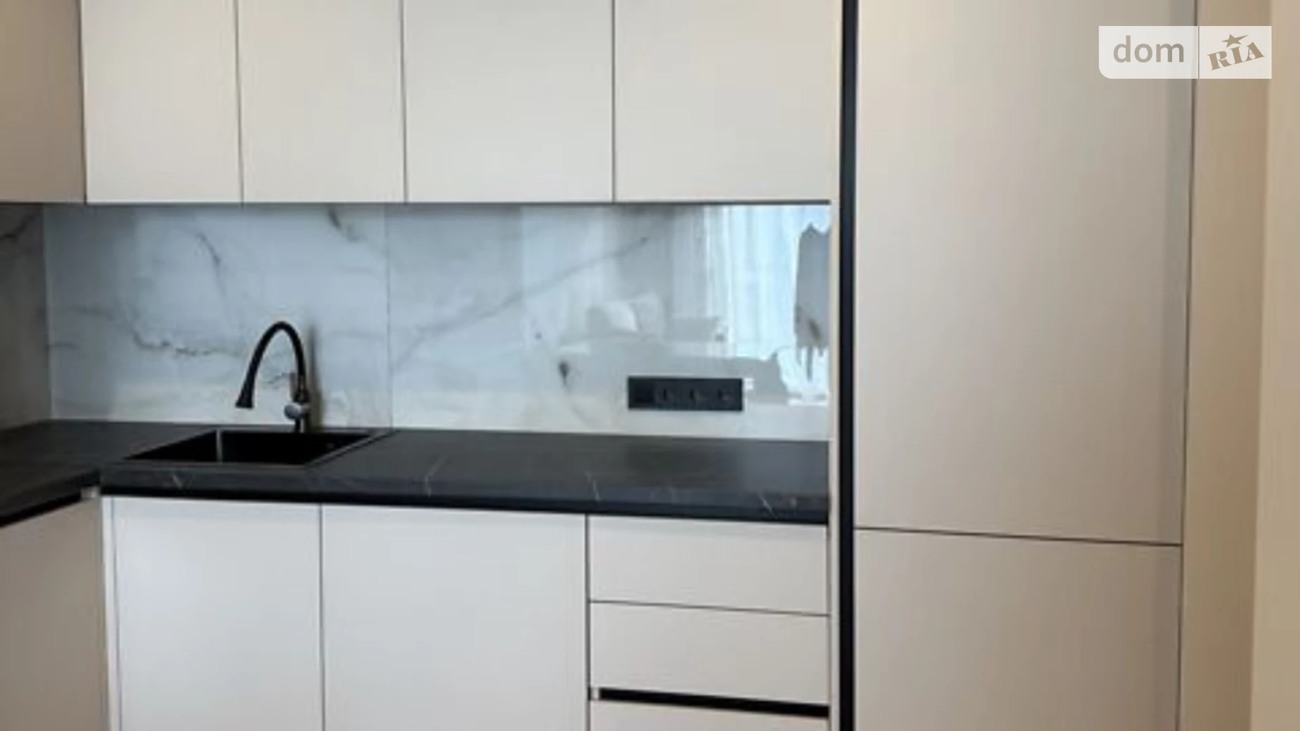 Продается 1-комнатная квартира 46 кв. м в Ужгороде, ул. Николая Бобяка, 8 - фото 4