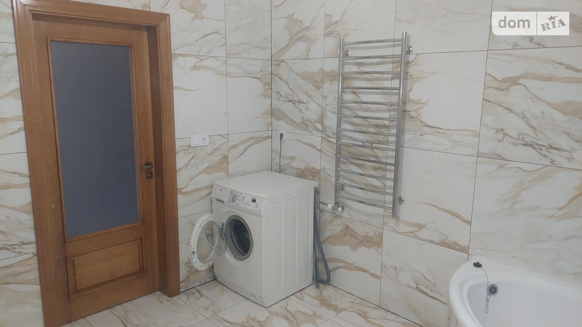 Сдается в аренду дом на 2 этажа 200 кв. м с террасой, цена: 1200 $ - фото 4