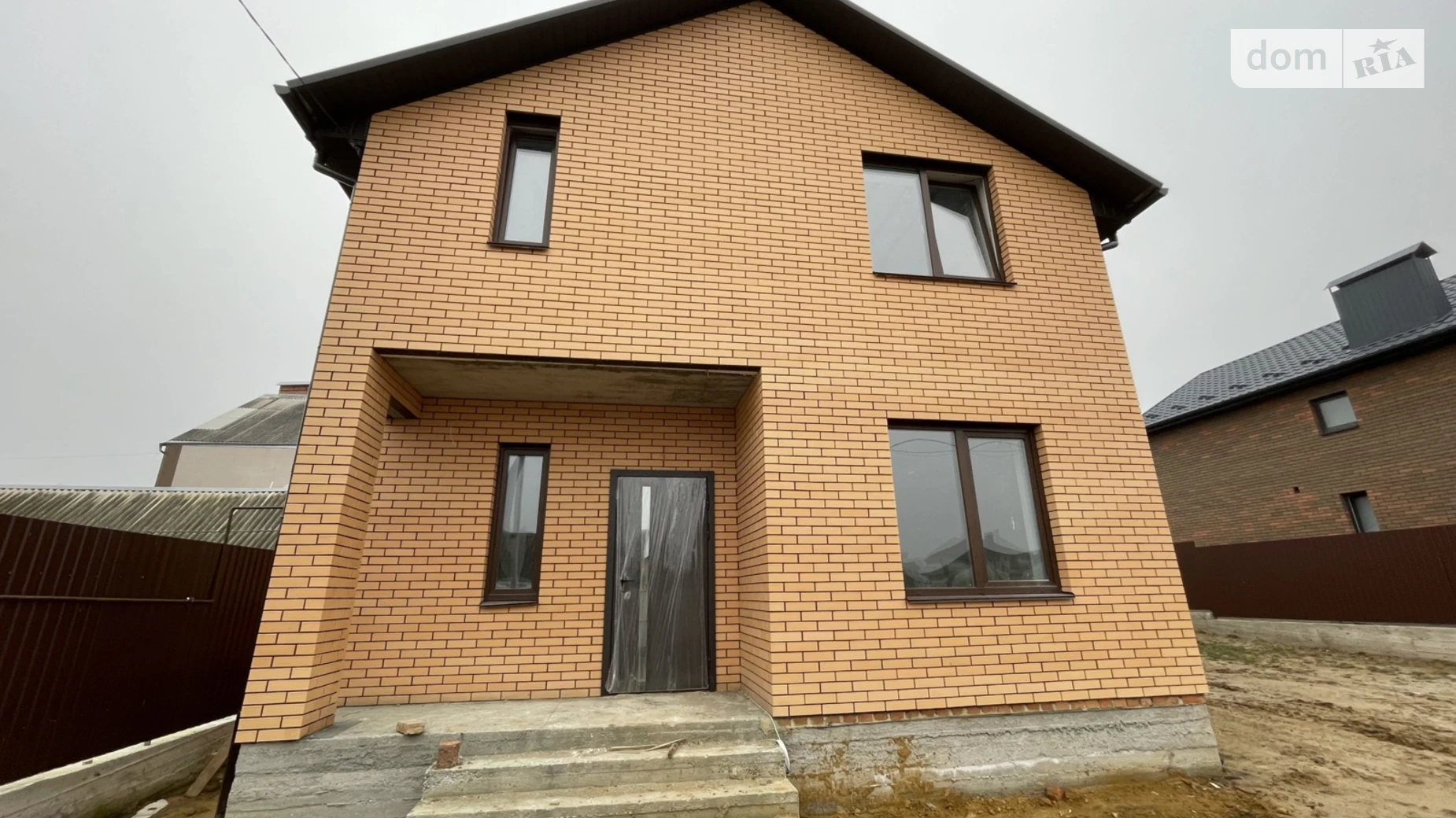 Продается дом на 2 этажа 120 кв. м с садом, цена: 85000 $ - фото 3