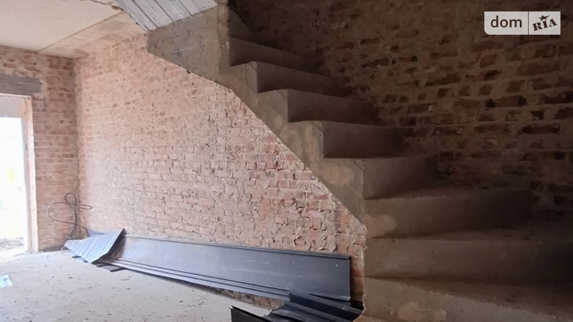 мас. Макарова Авторынок Ровно, цена: 57000 $ - фото 3