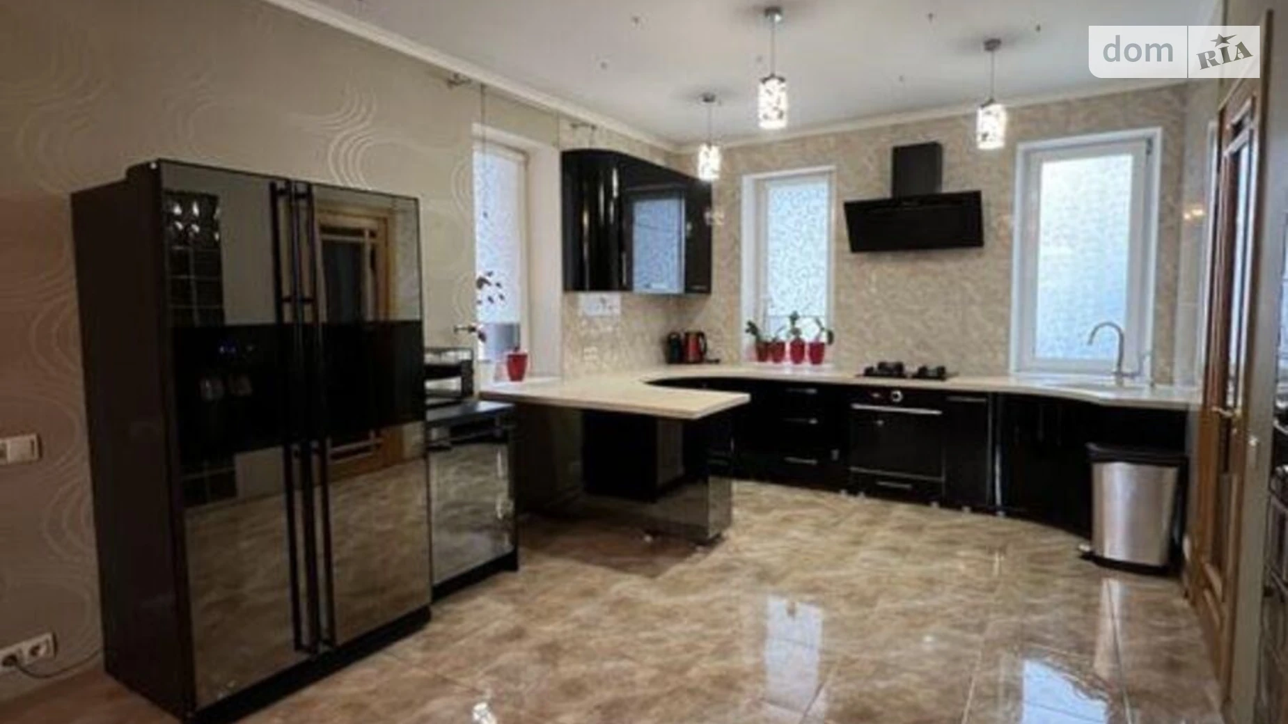 Продается дом на 2 этажа 200 кв. м с гаражом, цена: 230000 $ - фото 5