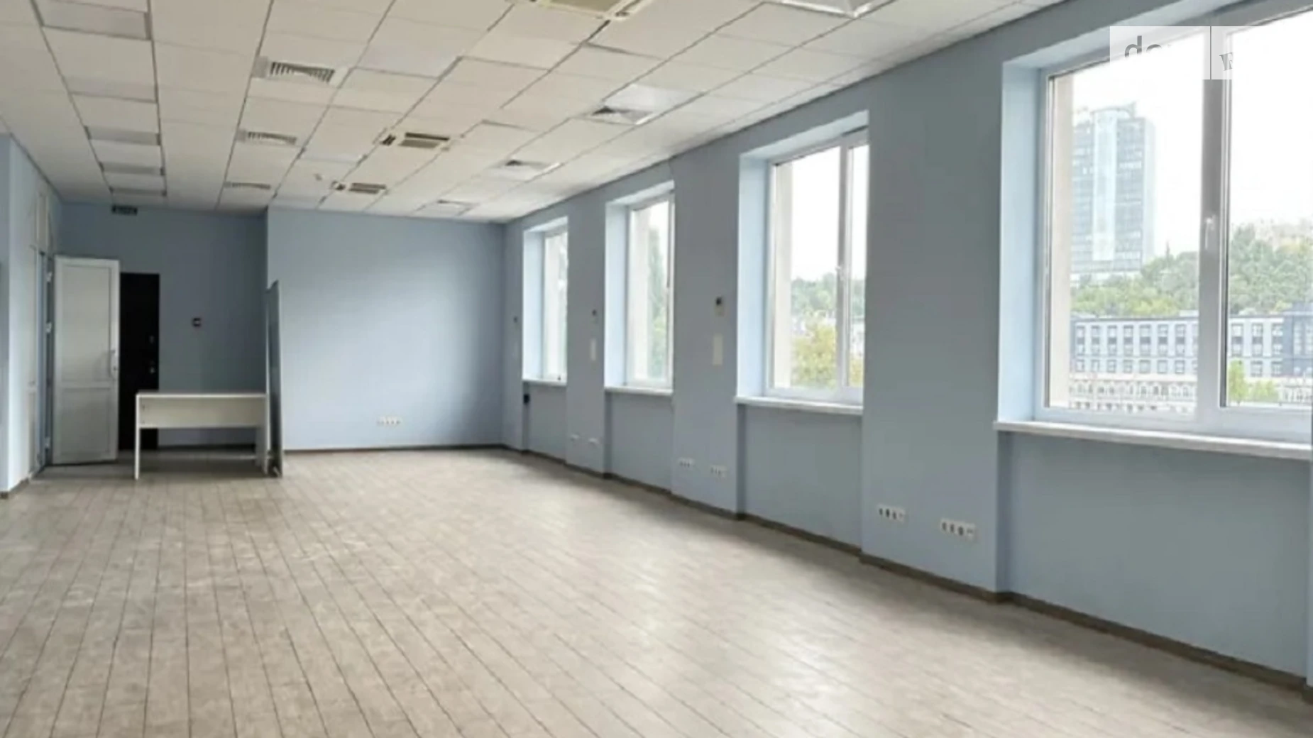 Сдается в аренду офис 275 кв. м в бизнес-центре, цена: 123750 грн - фото 4