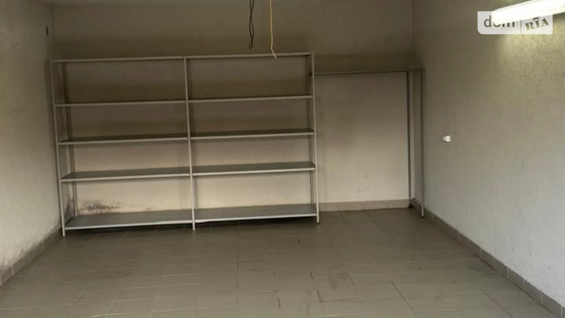 Продается отдельно стоящий гараж под легковое авто на 24.6 кв. м, цена: 17500 $ - фото 2