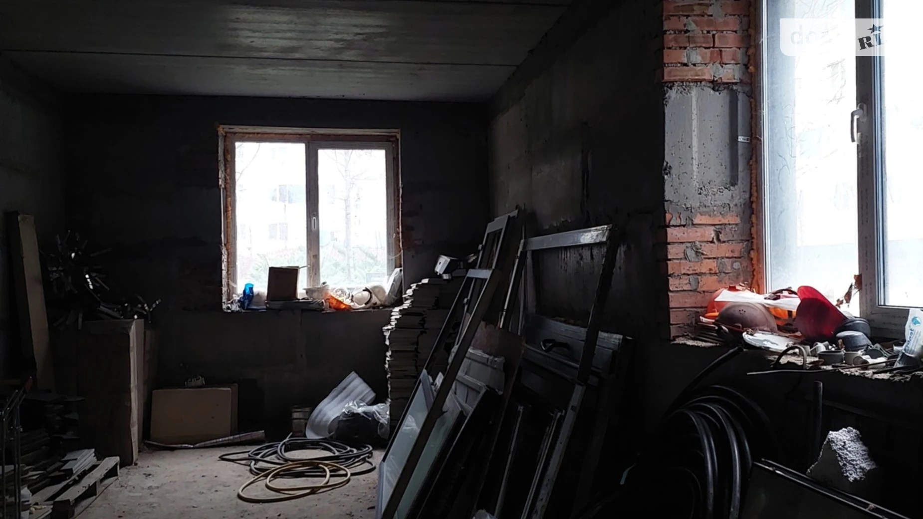 Продается 1-комнатная квартира 53.9 кв. м в Буче, бул. Леонида Бирюкова, 1 - фото 2