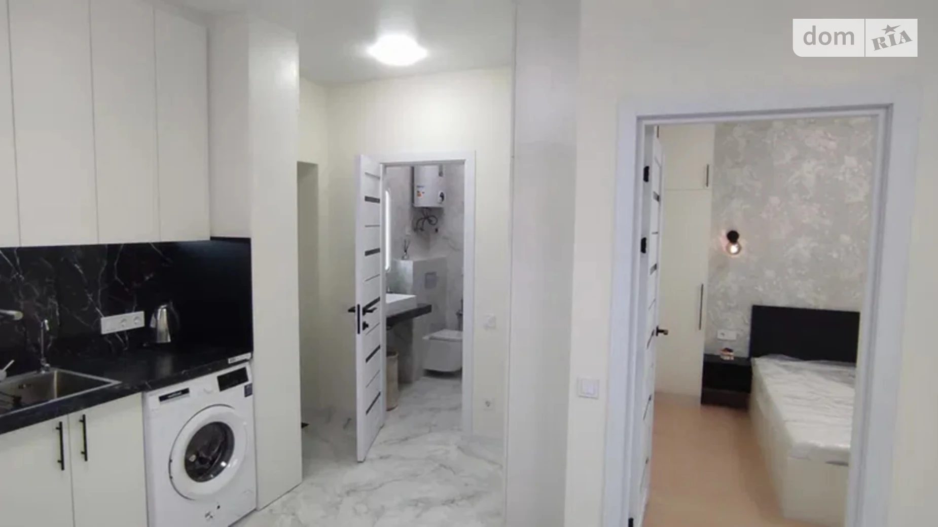 Продается 1-комнатная квартира 38 кв. м в Харькове, ул. Академика Барабашова, 14 - фото 2