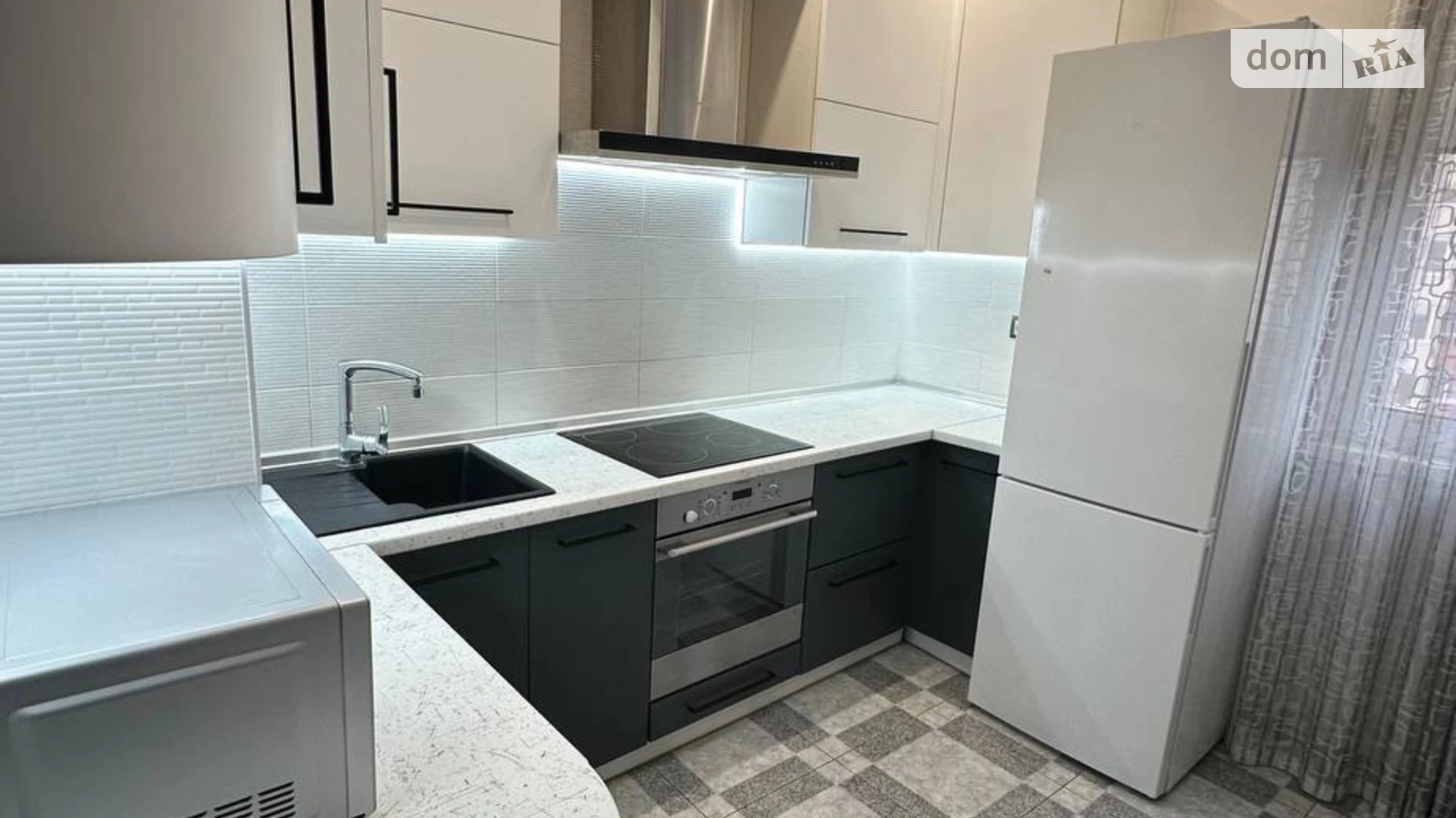 Продается 2-комнатная квартира 78.5 кв. м в Киеве, ул. Степана Рудницкого(Академика Вильямса), 5 - фото 2