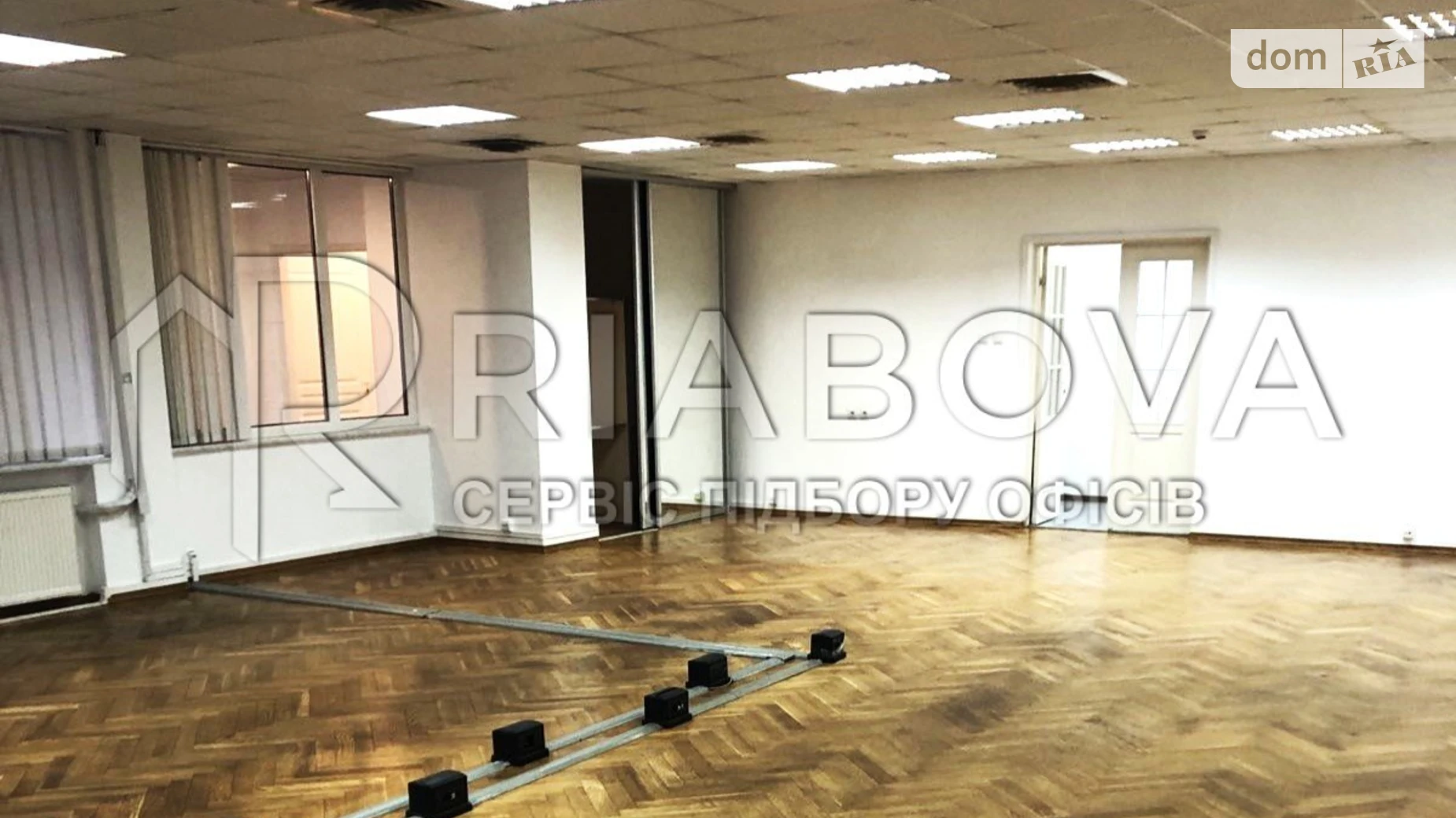 Сдается в аренду офис 335 кв. м в бизнес-центре, цена: 80000 грн - фото 4