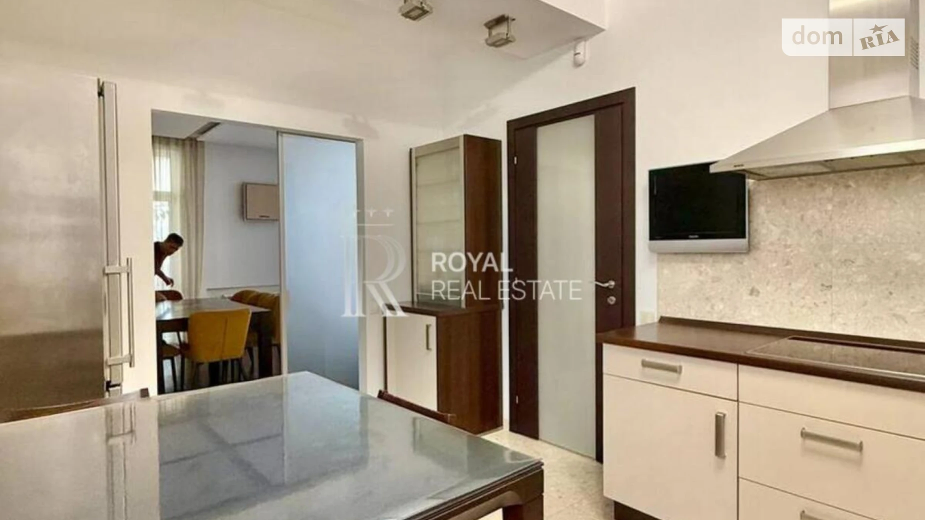 Сдается в аренду 4-комнатная квартира 160 кв. м в Киеве, ул. Павловская, 26/41 - фото 4