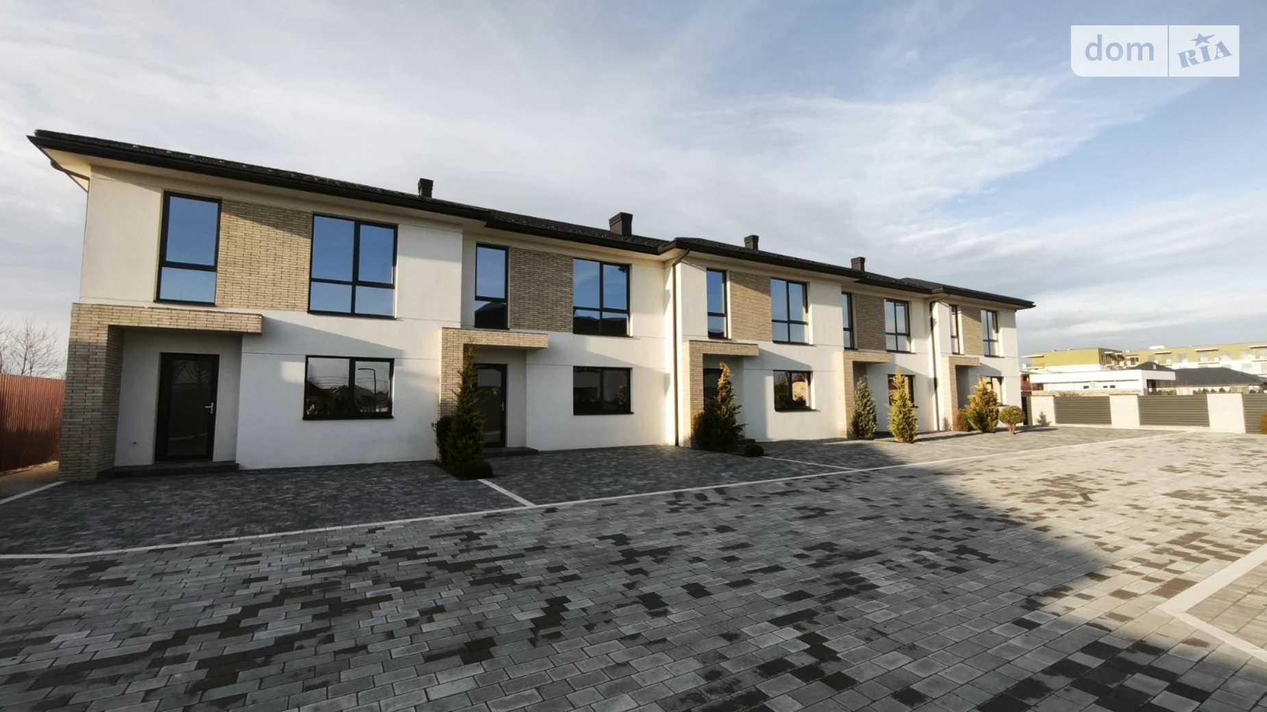 Продается дом на 2 этажа 135 кв. м с участком, цена: 135000 $ - фото 2