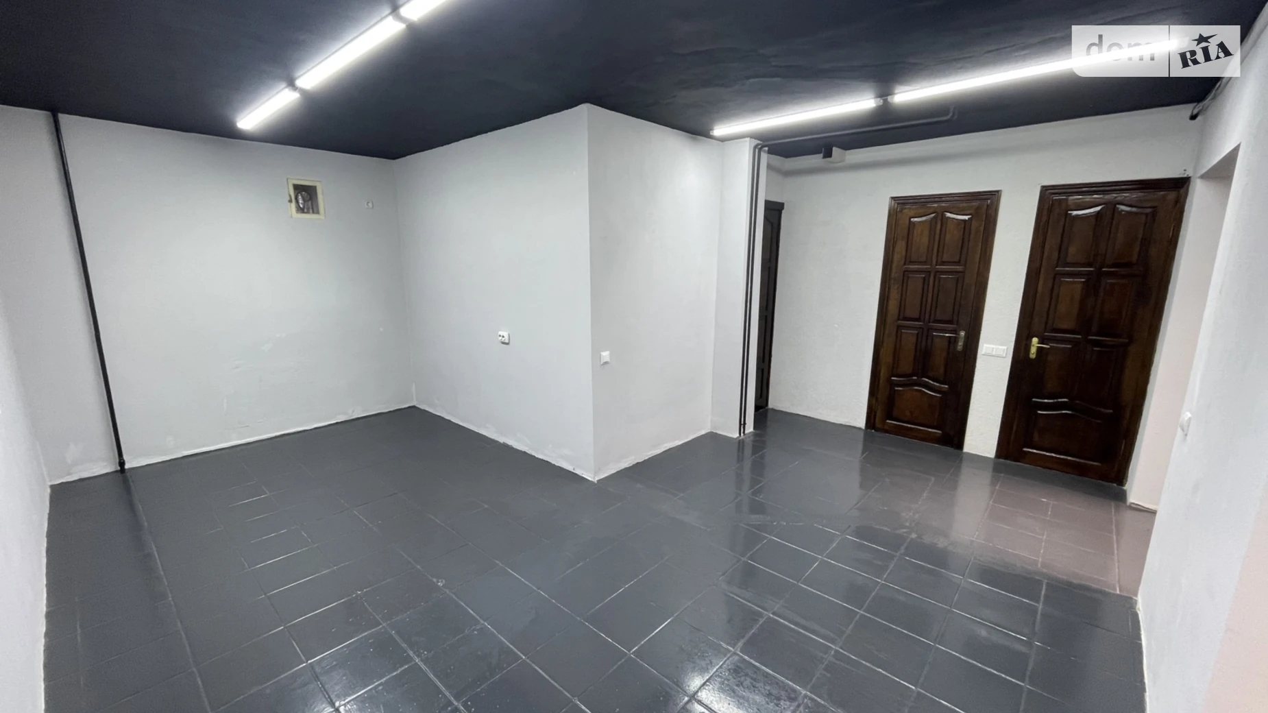 Сдается в аренду помещения свободного назначения 62.7 кв. м в 5-этажном здании, цена: 59565 грн - фото 5